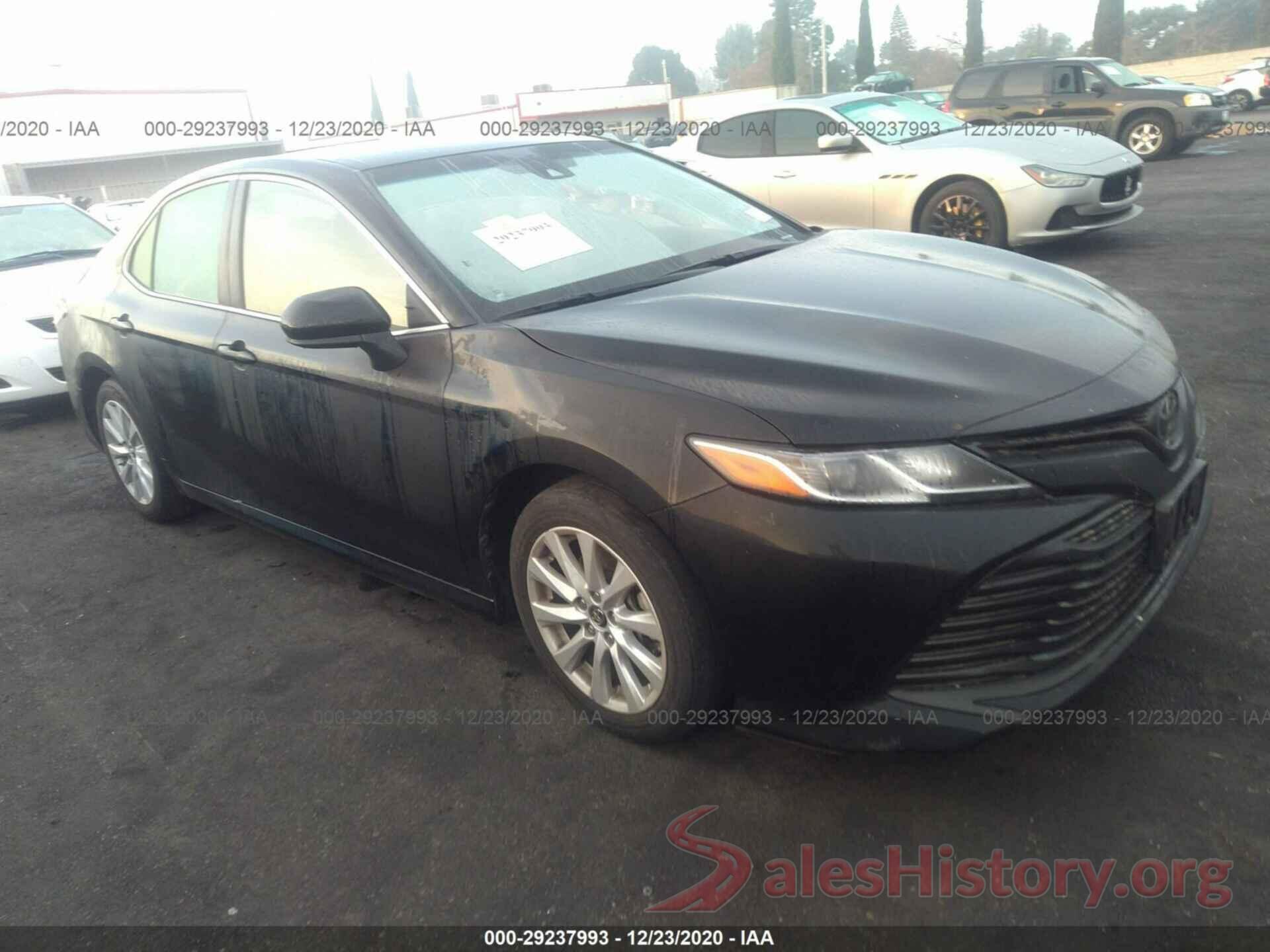 JTNB11HK1J3034624 2018 TOYOTA CAMRY