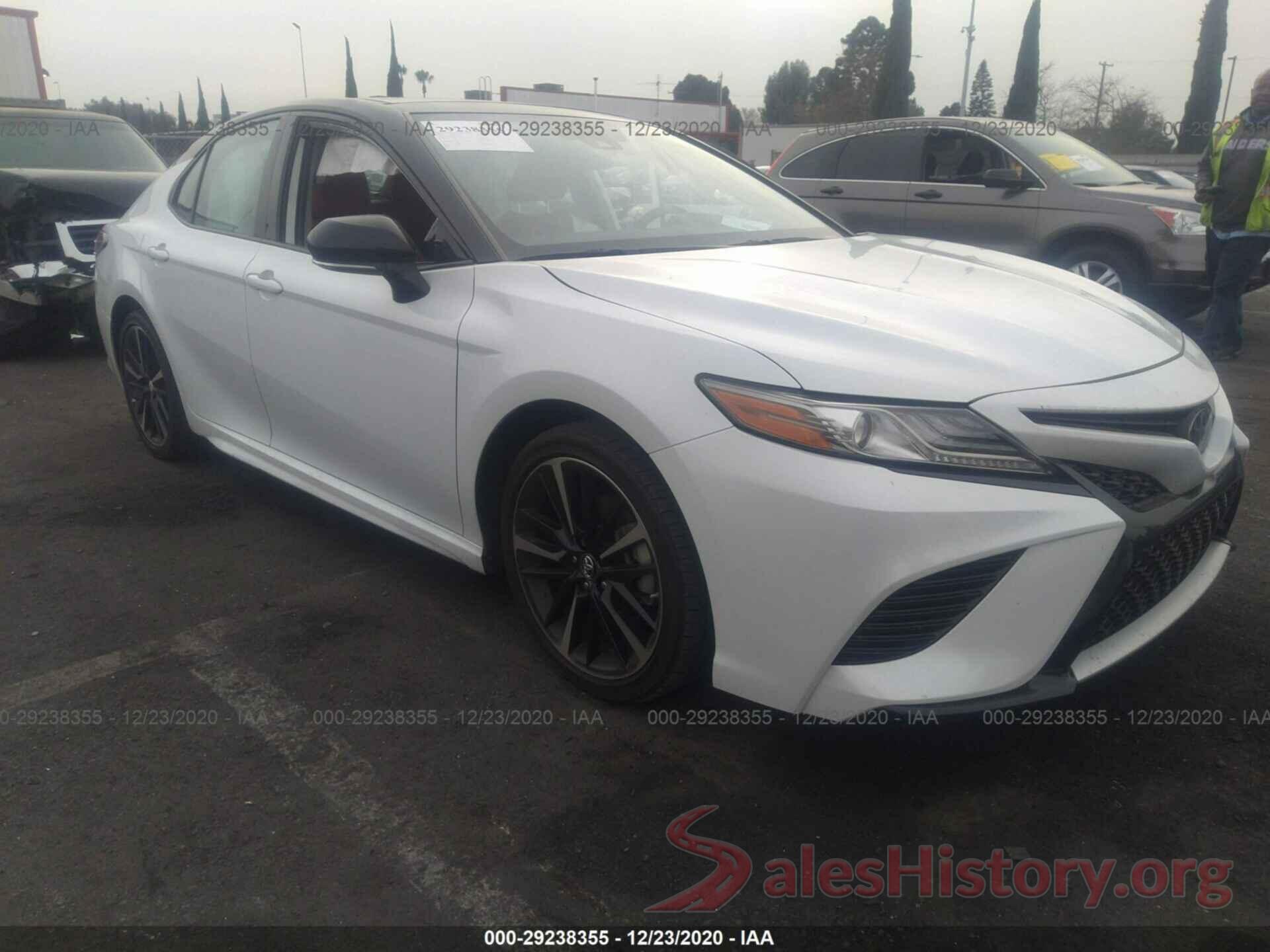 4T1B61HK5KU259738 2019 TOYOTA CAMRY