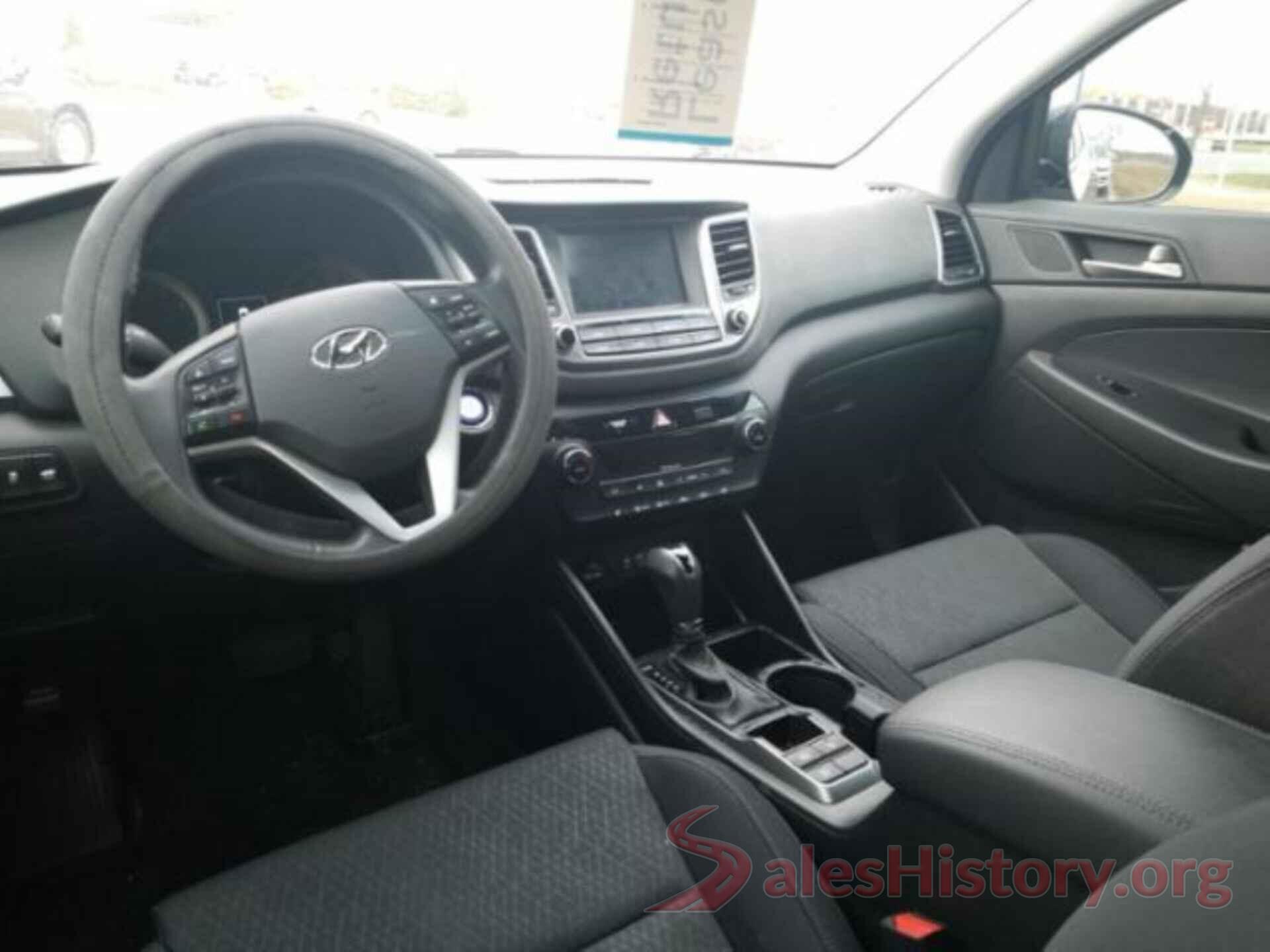 KM8J33A27JU824323 2018 HYUNDAI TUCSON