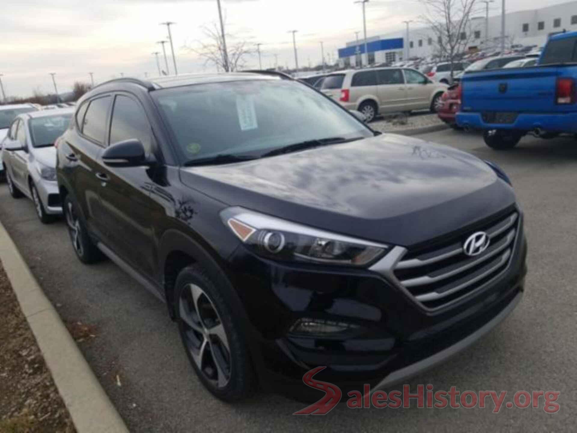 KM8J33A27JU824323 2018 HYUNDAI TUCSON