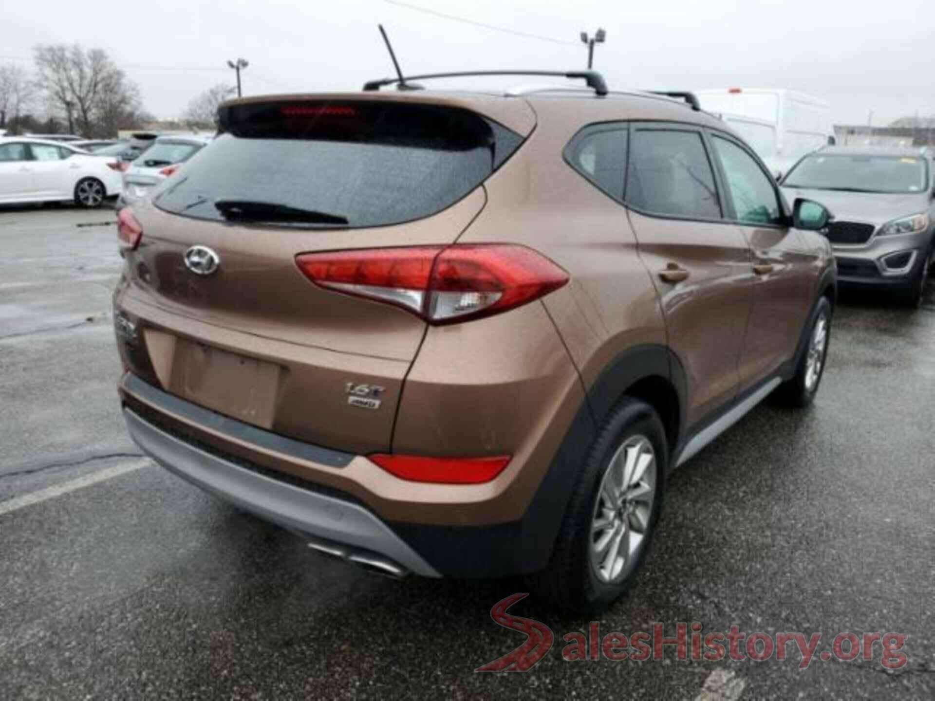 KM8J3CA20HU419947 2017 HYUNDAI TUCSON