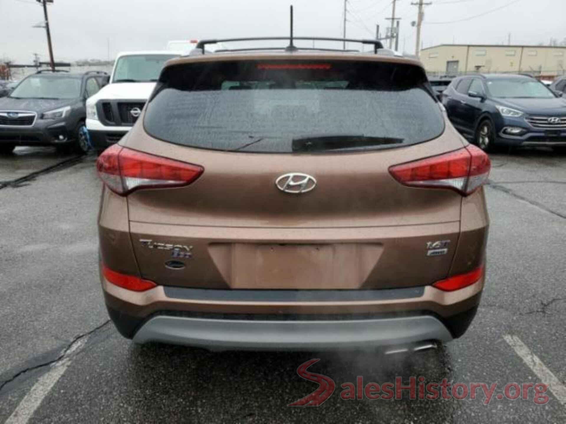 KM8J3CA20HU419947 2017 HYUNDAI TUCSON