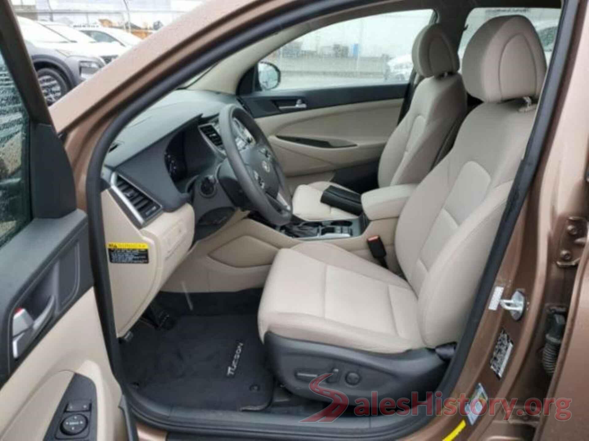 KM8J3CA20HU419947 2017 HYUNDAI TUCSON