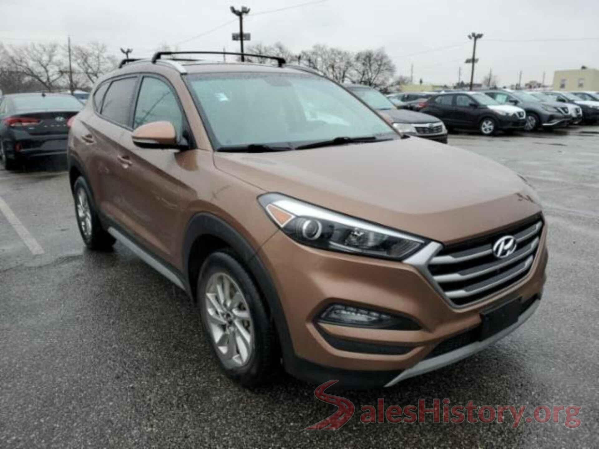 KM8J3CA20HU419947 2017 HYUNDAI TUCSON