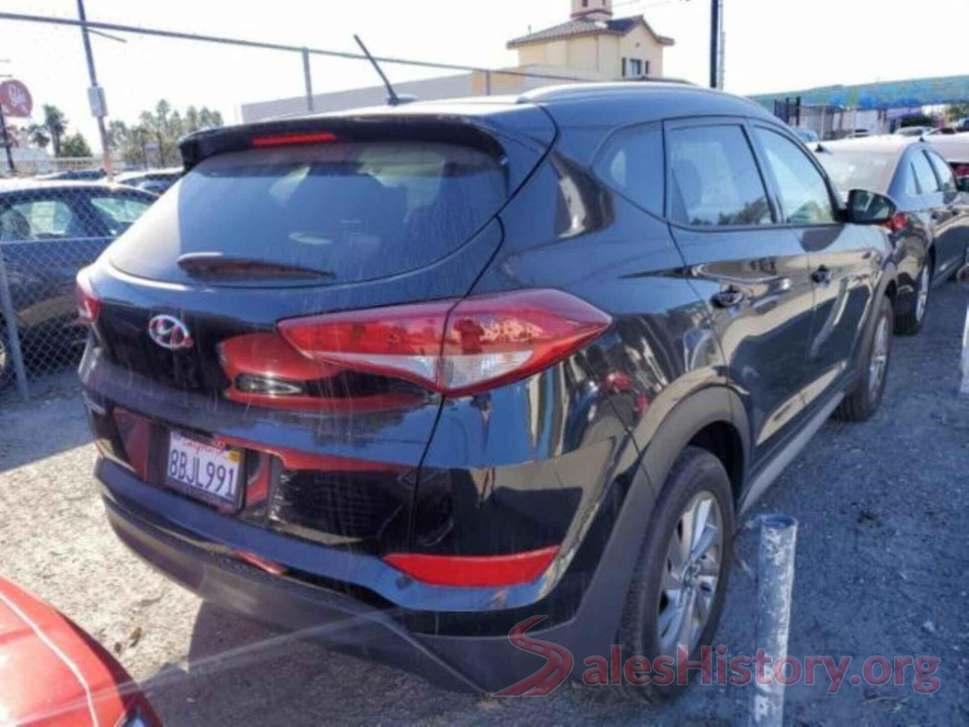 KM8J33A4XHU508233 2017 HYUNDAI TUCSON