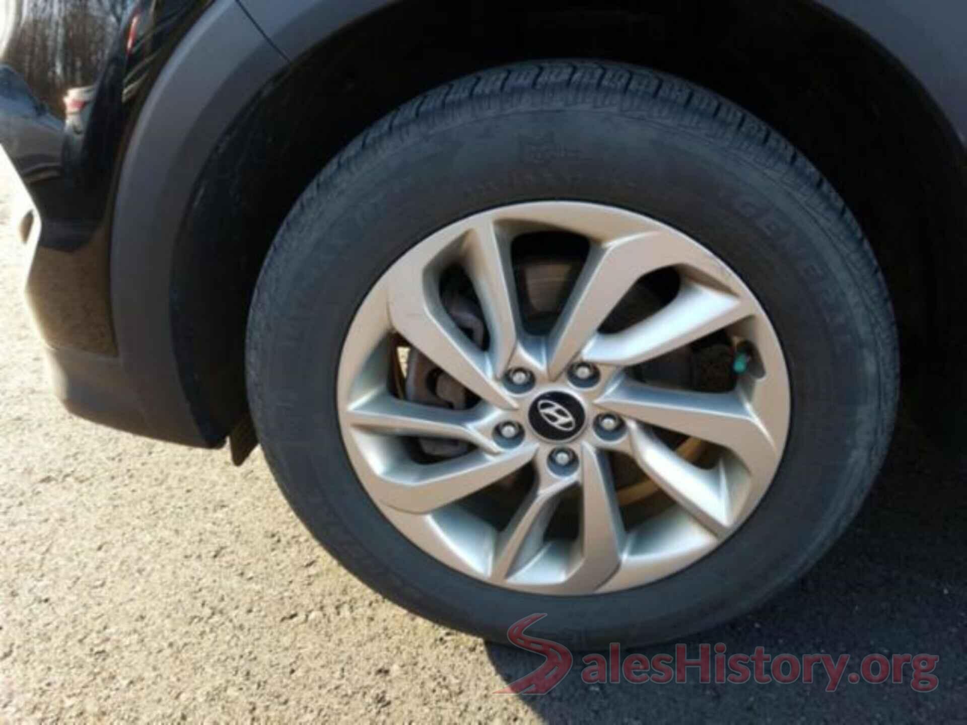 KM8J3CA45HU303659 2017 HYUNDAI TUCSON