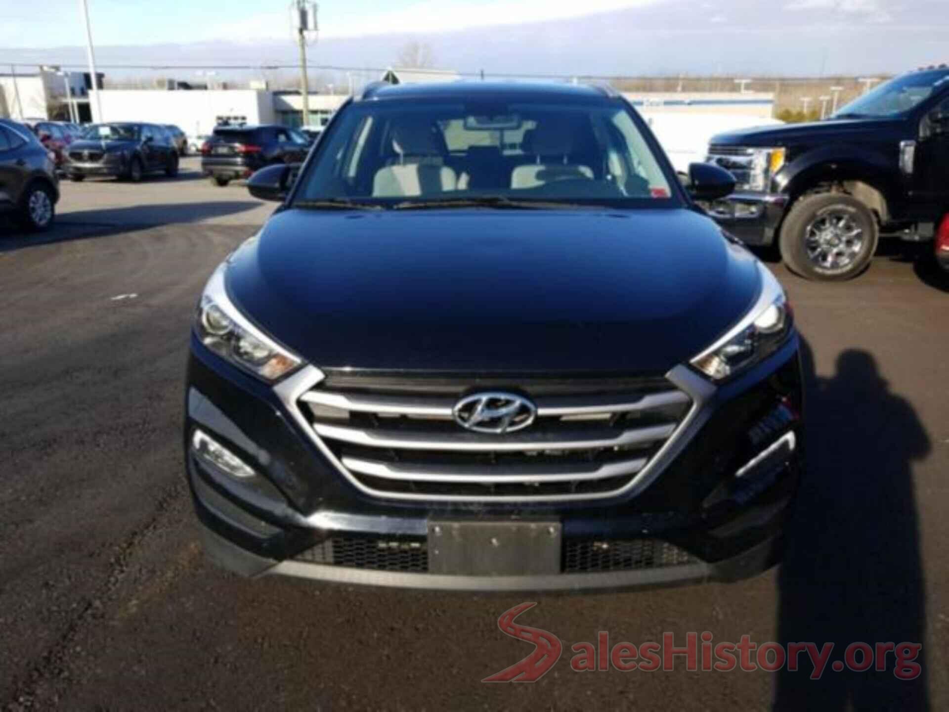 KM8J3CA45HU303659 2017 HYUNDAI TUCSON