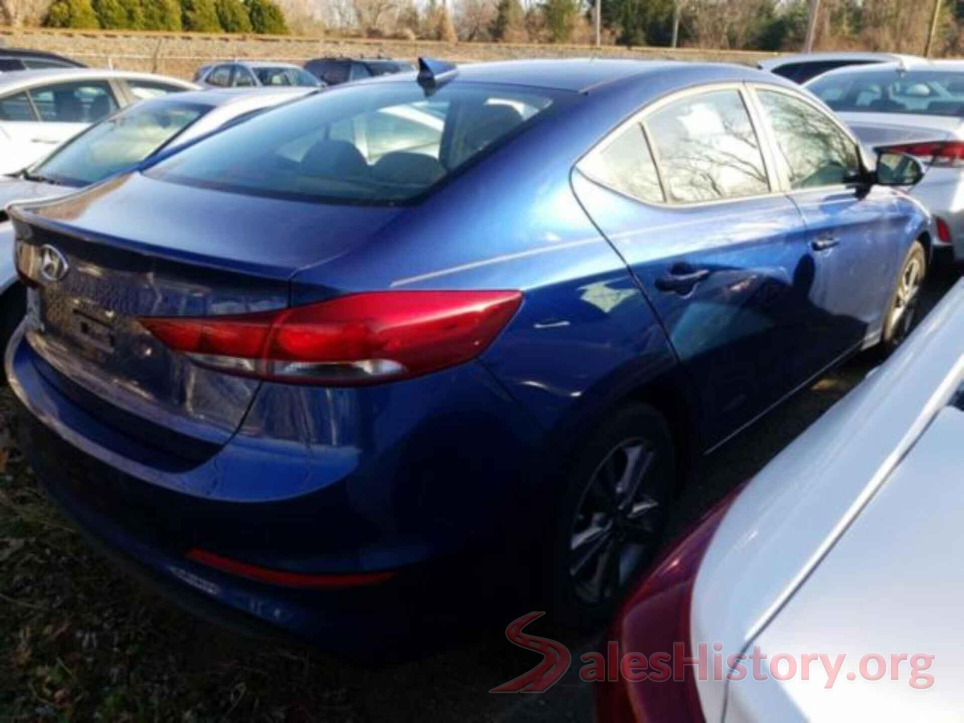 5NPD84LF5JH283808 2018 HYUNDAI ELANTRA