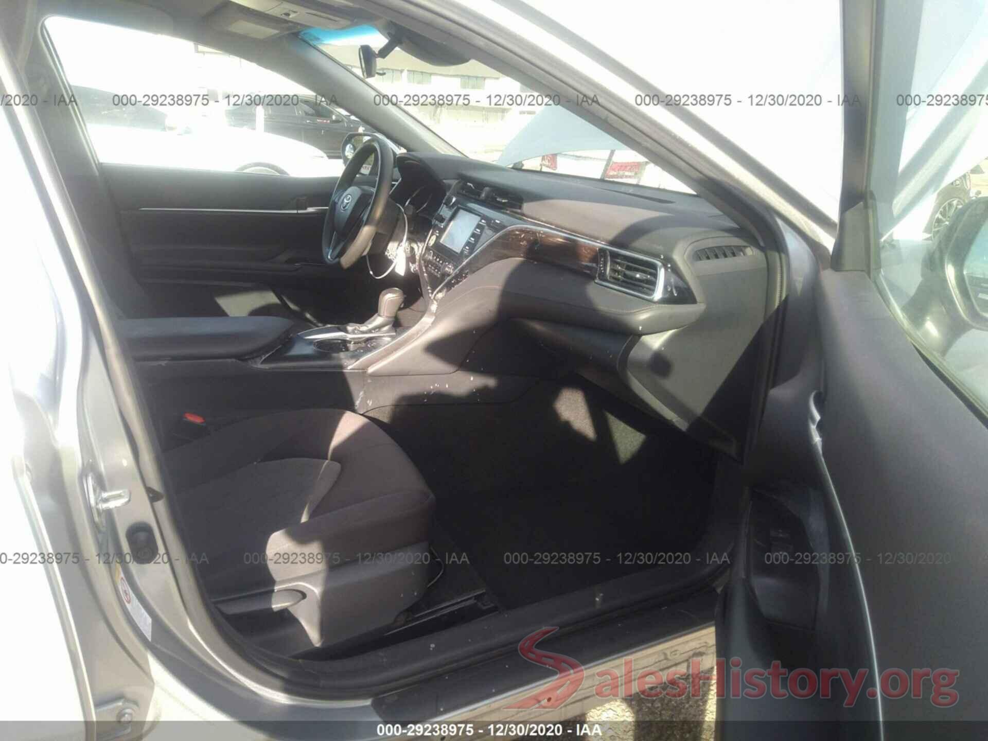 4T1B11HK5JU670456 2018 TOYOTA CAMRY