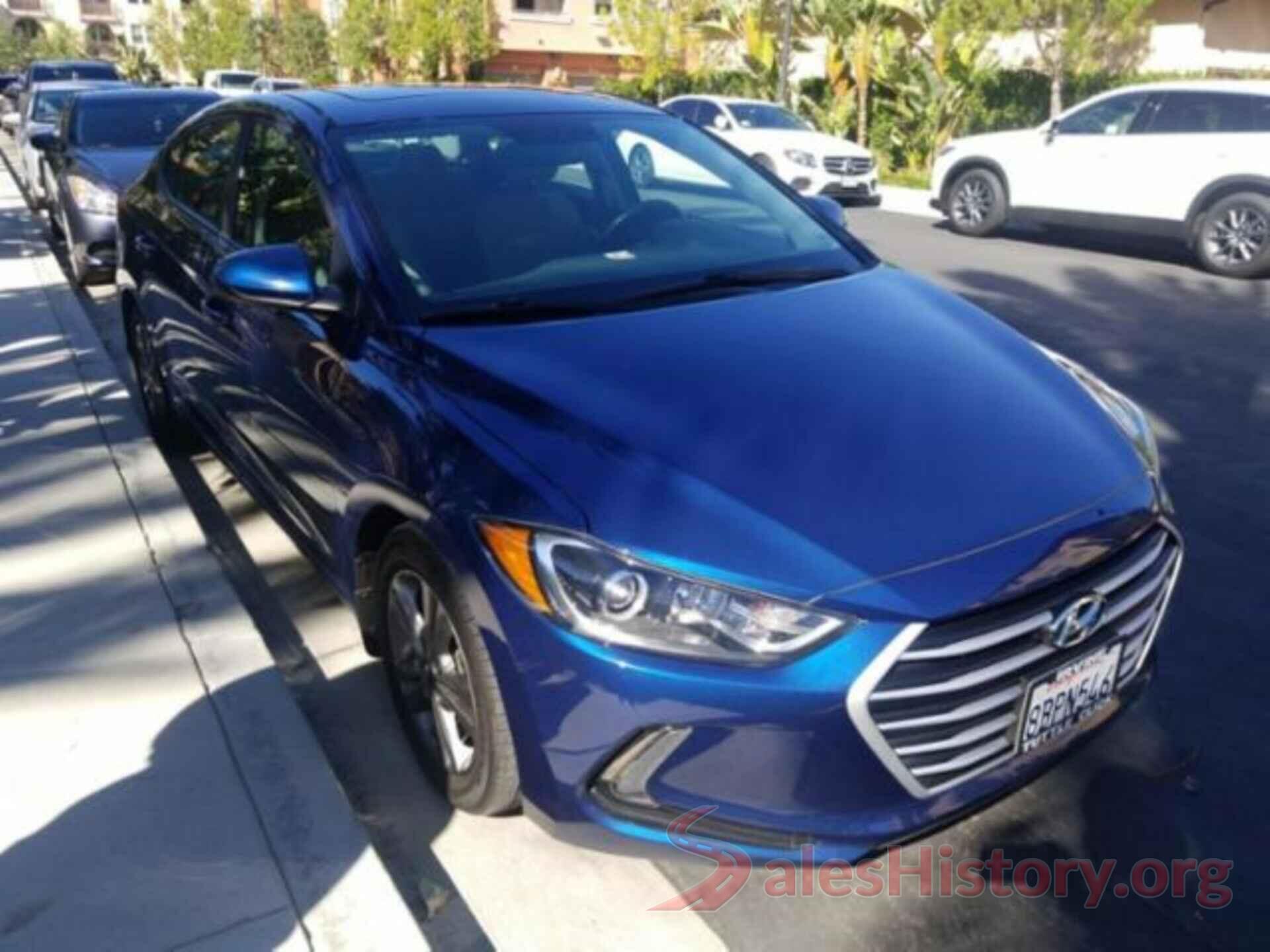 5NPD84LF1JH300748 2018 HYUNDAI ELANTRA