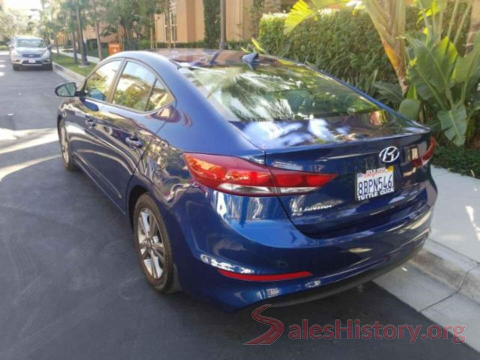 5NPD84LF1JH300748 2018 HYUNDAI ELANTRA