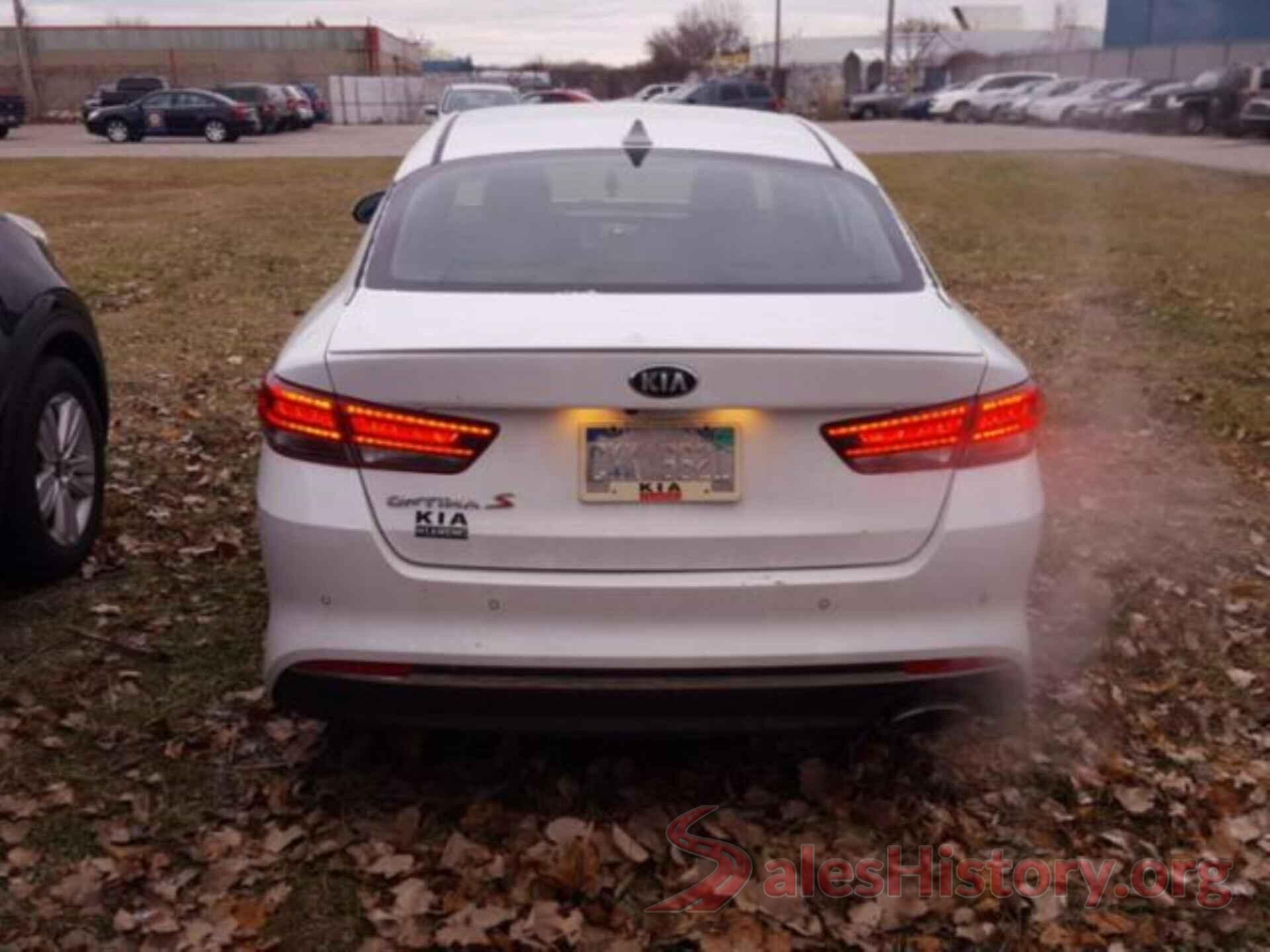 5XXGT4L32JG252075 2018 KIA OPTIMA