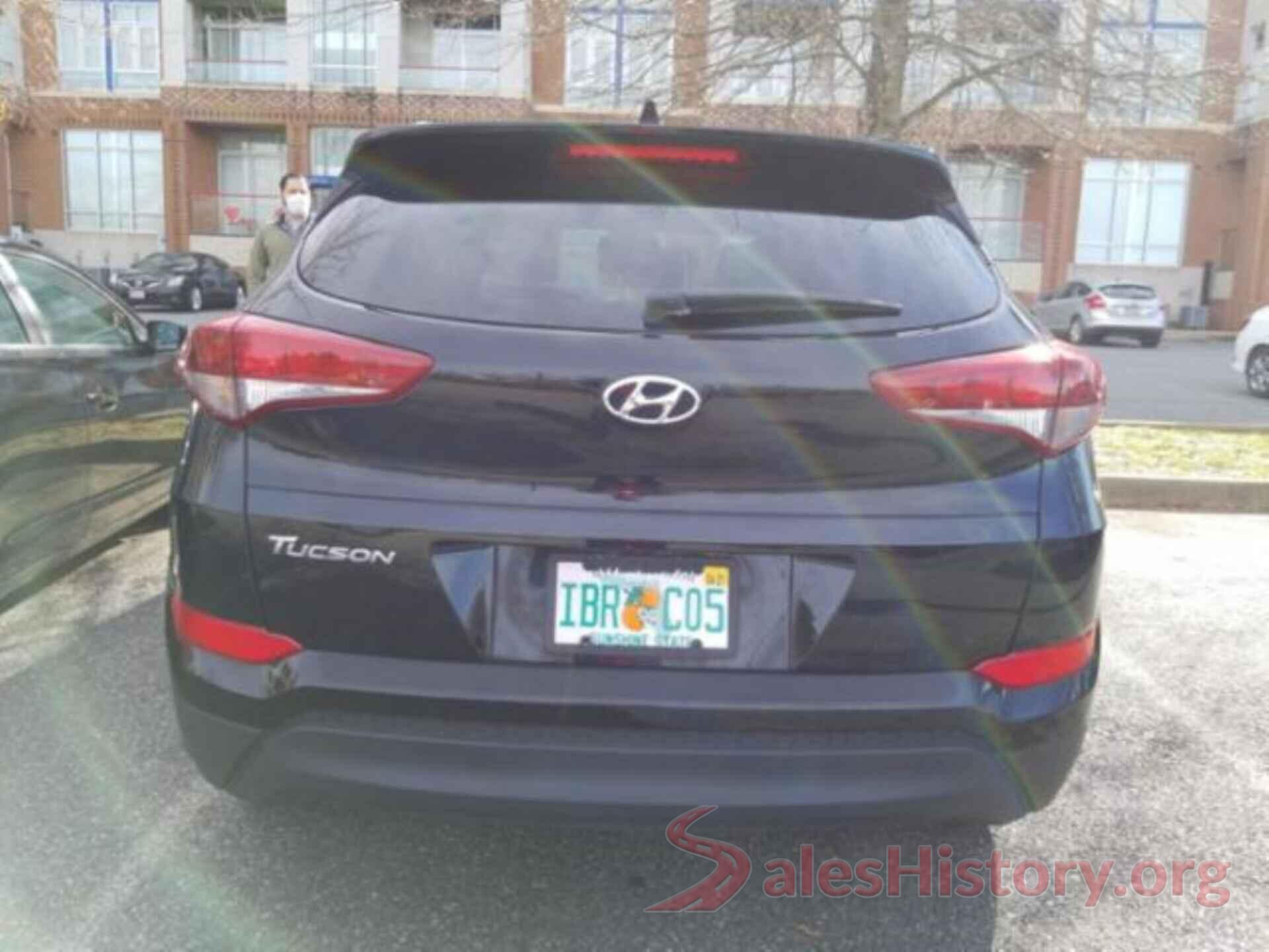 KM8J33A49HU378266 2017 HYUNDAI TUCSON