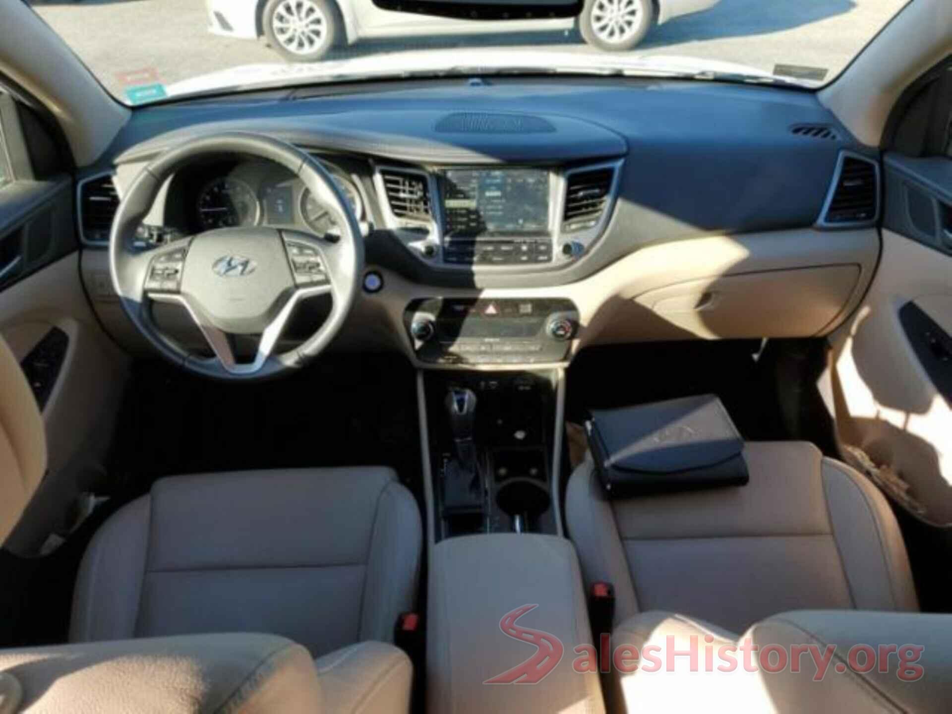 KM8J3CA41HU404889 2017 HYUNDAI TUCSON