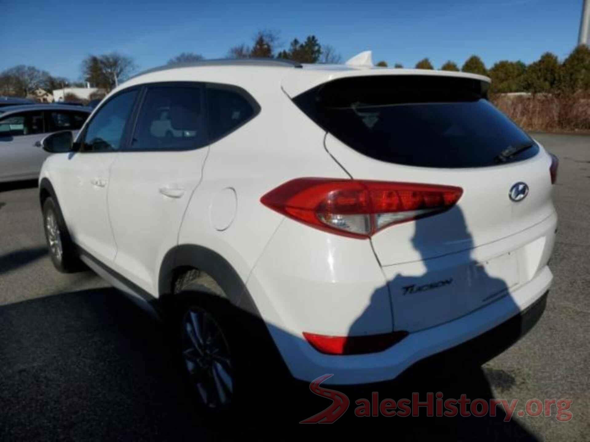 KM8J3CA41HU404889 2017 HYUNDAI TUCSON