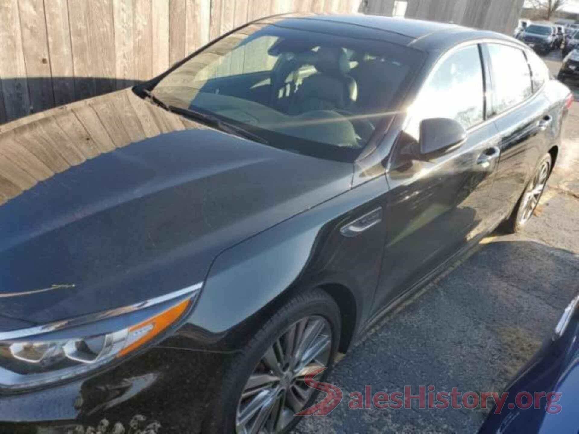 5XXGV4L20JG241819 2018 KIA OPTIMA