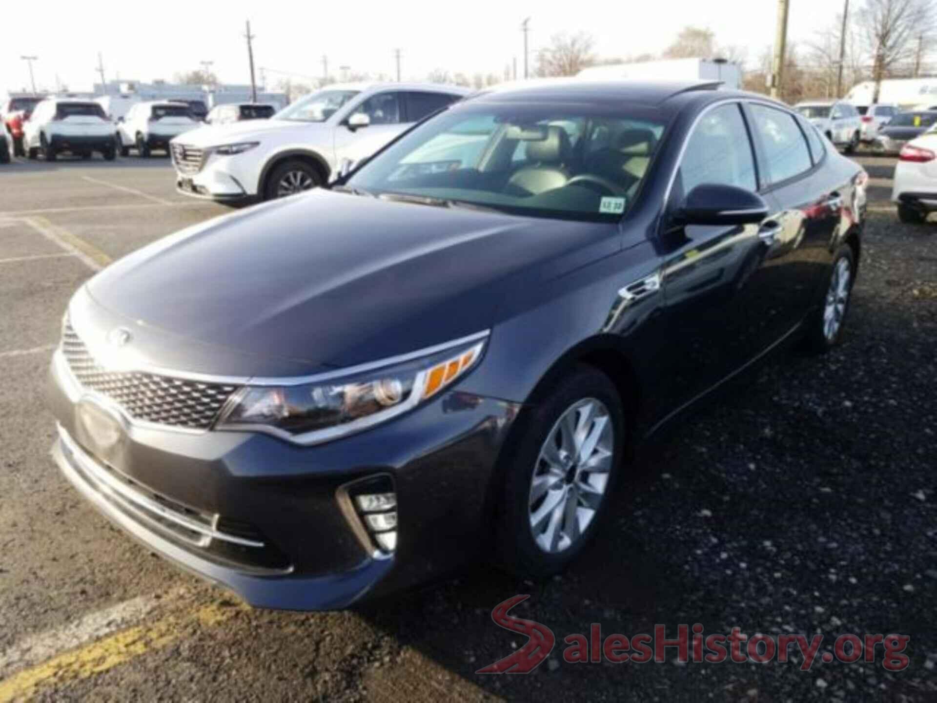 5XXGT4L36JG237949 2018 KIA OPTIMA