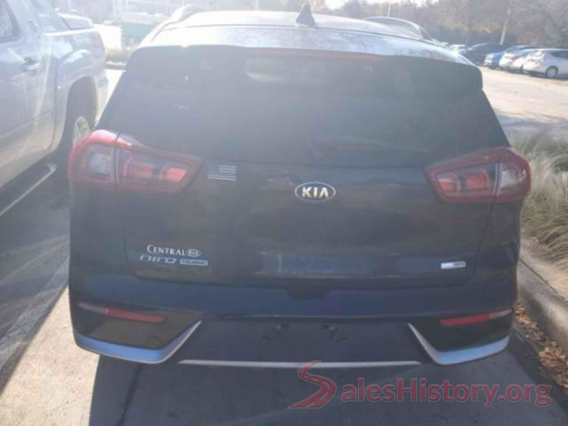 KNDCC3LC9H5072955 2017 KIA NIRO