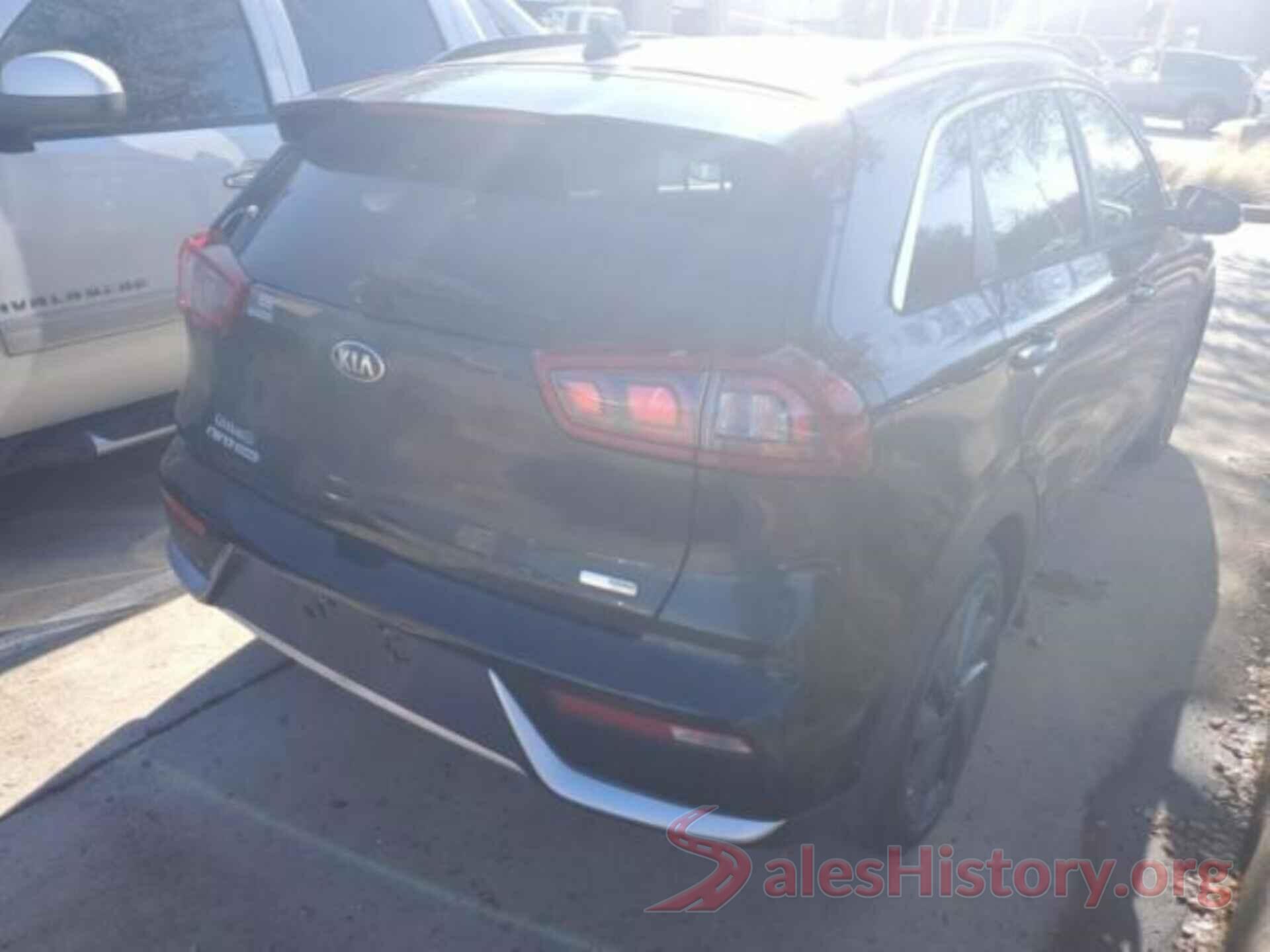 KNDCC3LC9H5072955 2017 KIA NIRO