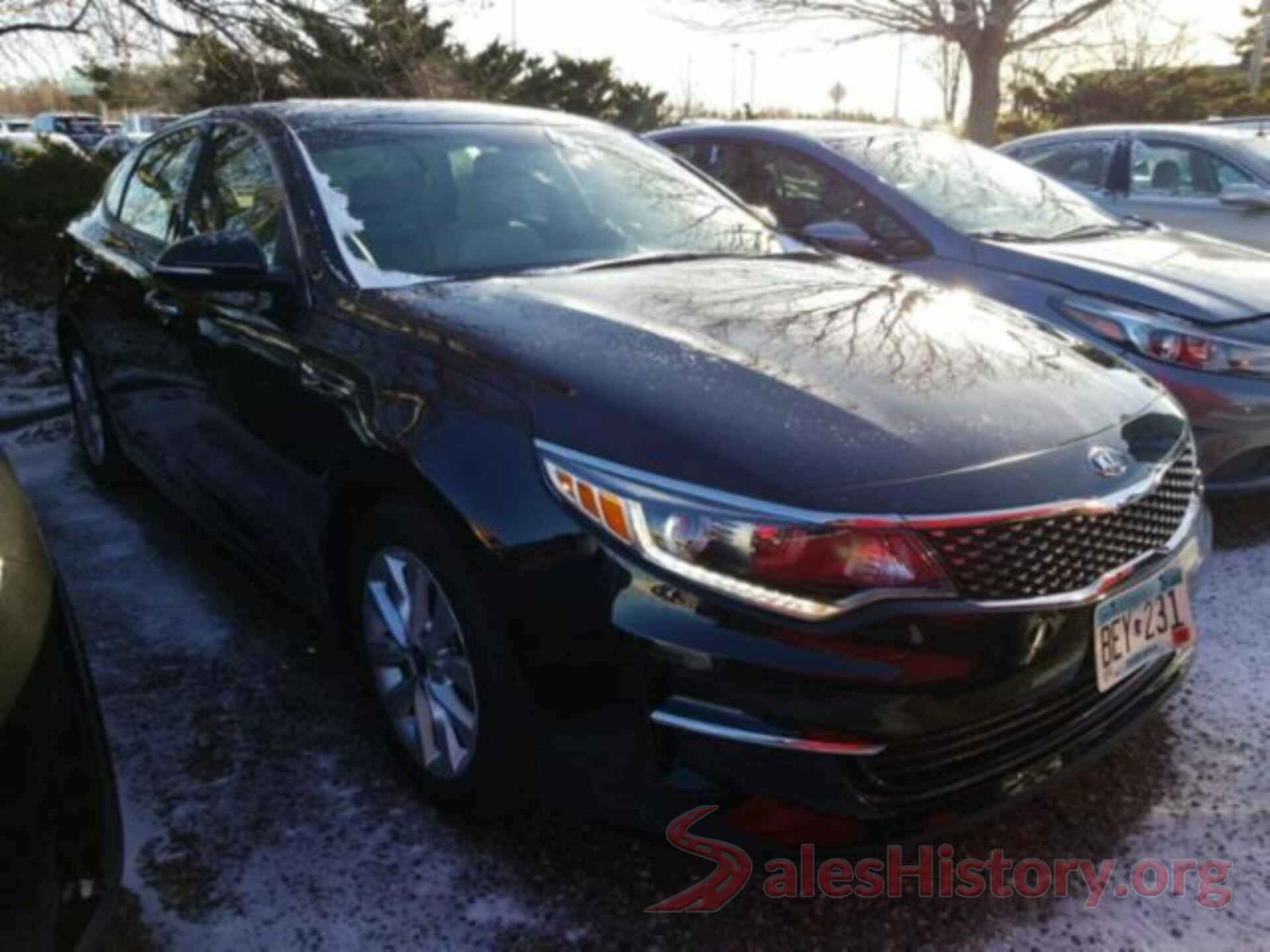 5XXGU4L31JG238861 2018 KIA OPTIMA