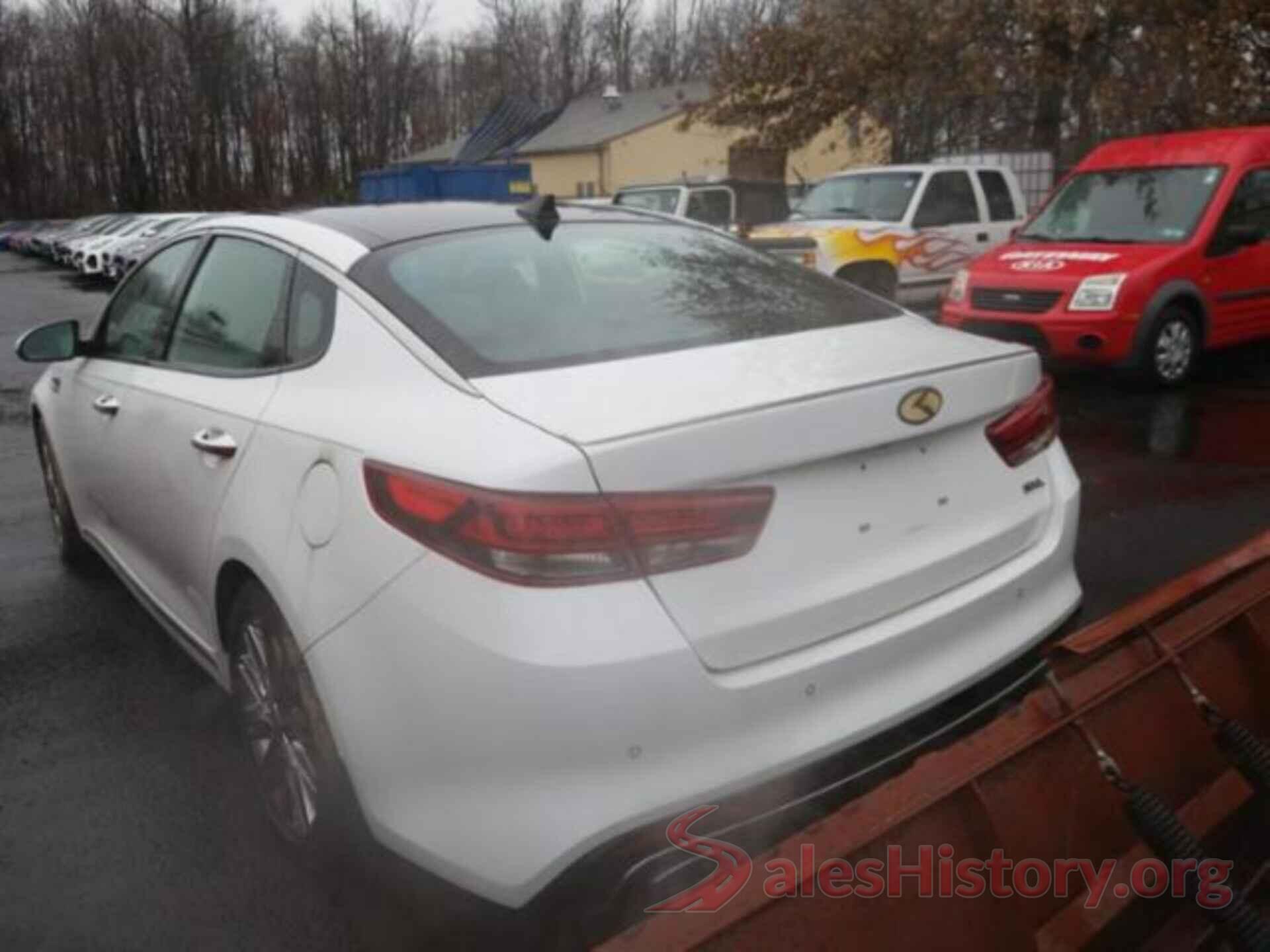 5XXGV4L20JG220467 2018 KIA OPTIMA