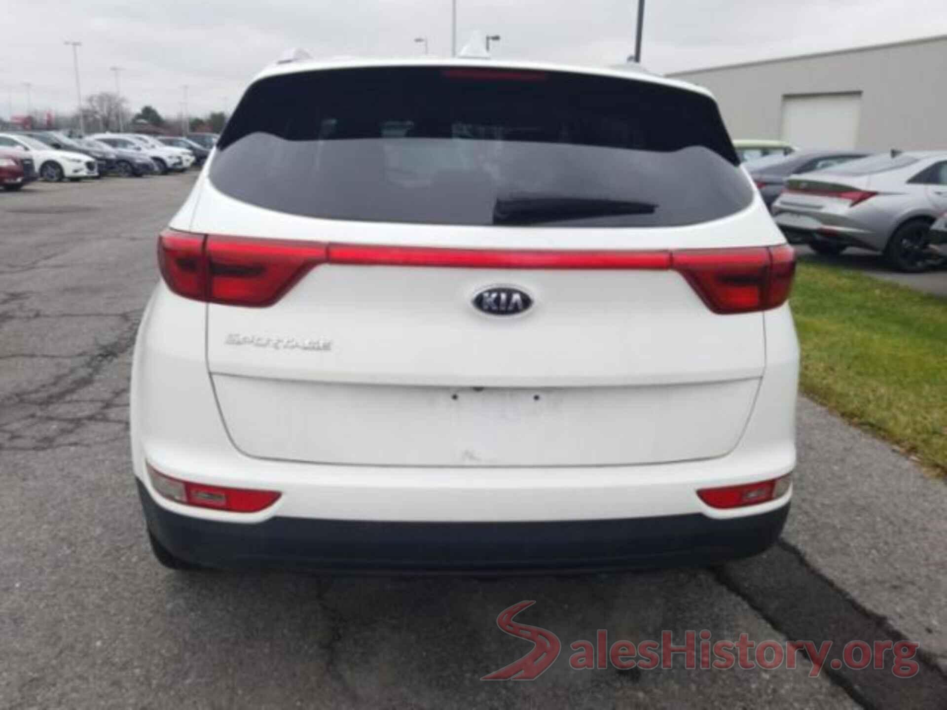 KNDPMCAC2J7385261 2018 KIA SPORTAGE