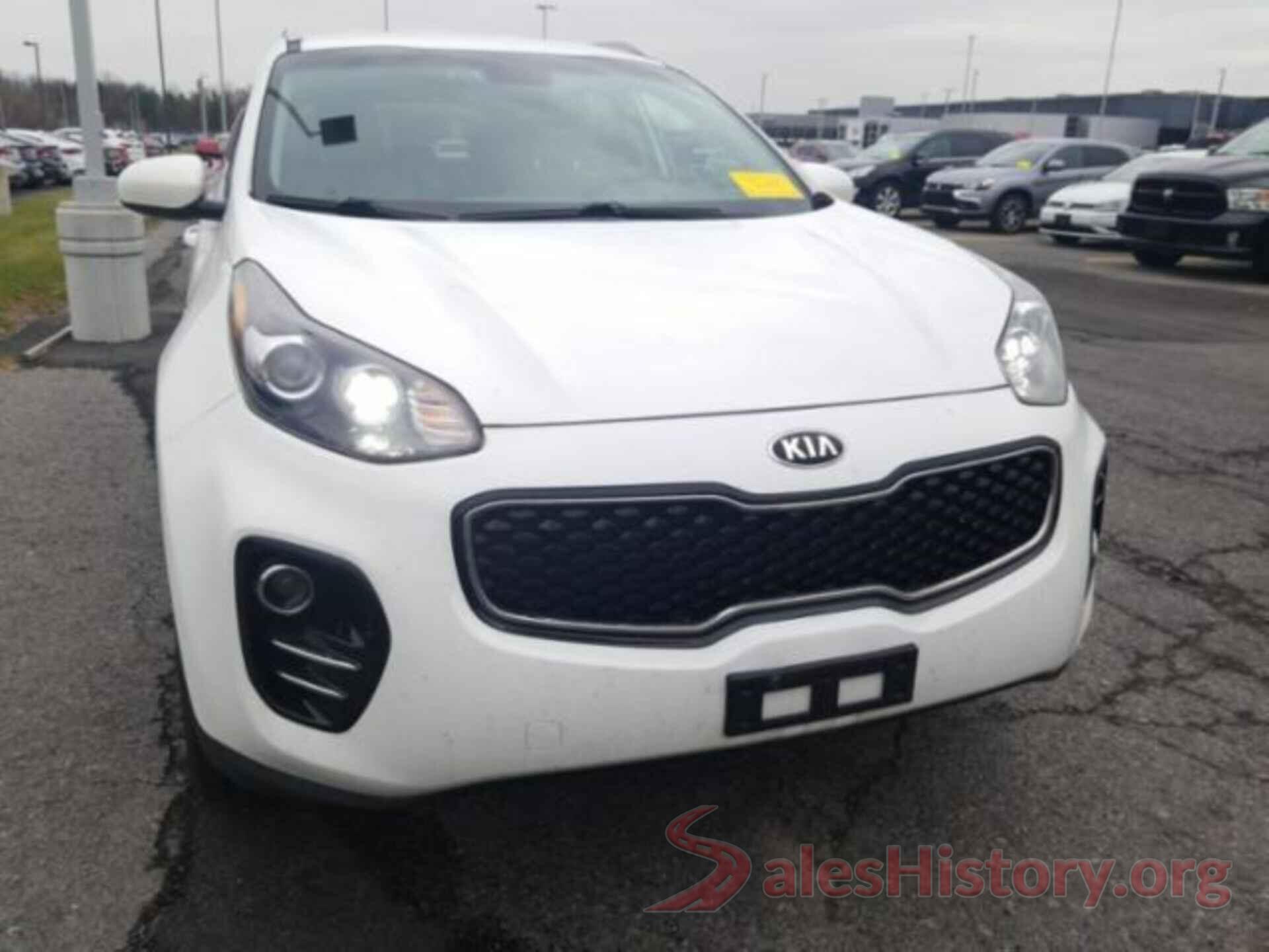 KNDPMCAC2J7385261 2018 KIA SPORTAGE