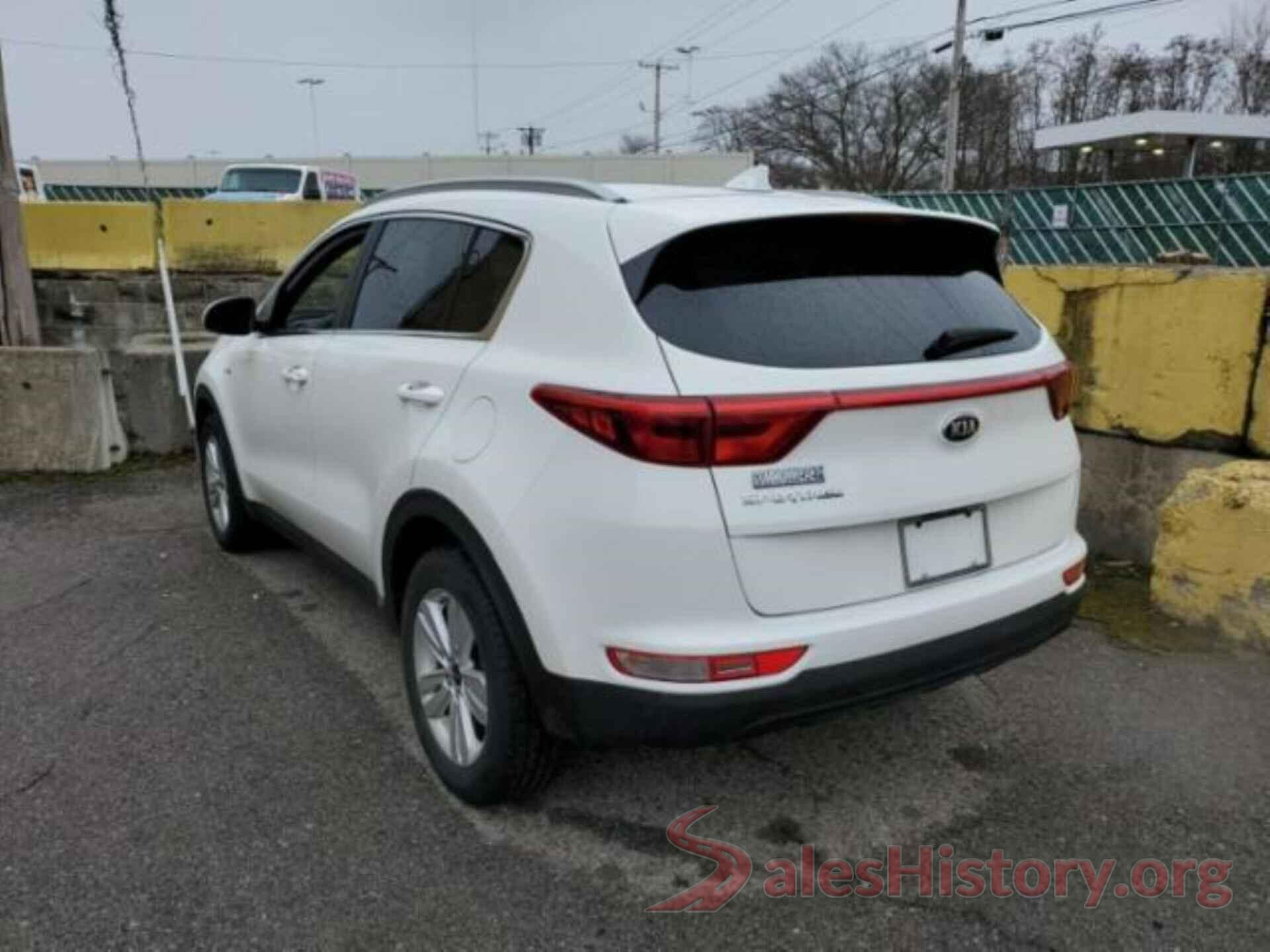 KNDPMCAC5J7354764 2018 KIA SPORTAGE