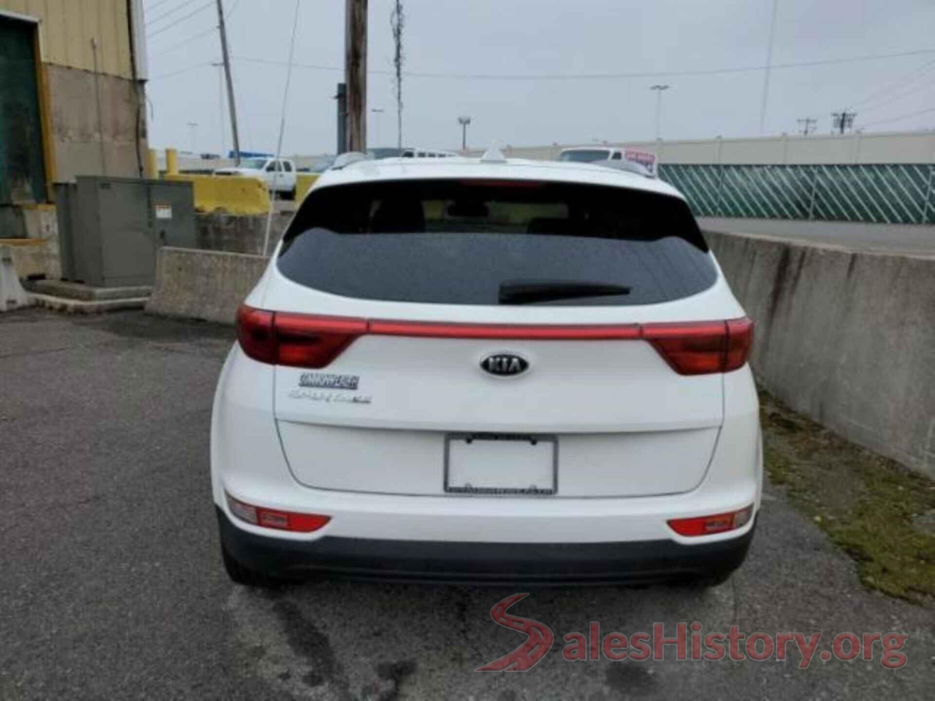 KNDPMCAC5J7354764 2018 KIA SPORTAGE