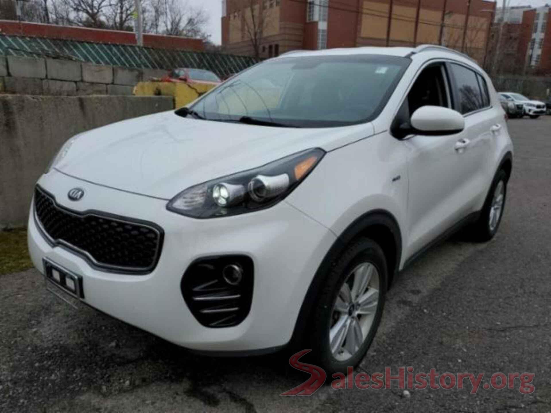 KNDPMCAC5J7354764 2018 KIA SPORTAGE