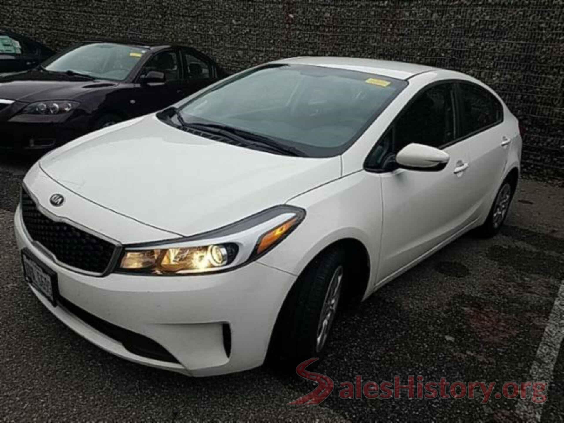 3KPFK4A75HE158814 2017 KIA FORTE