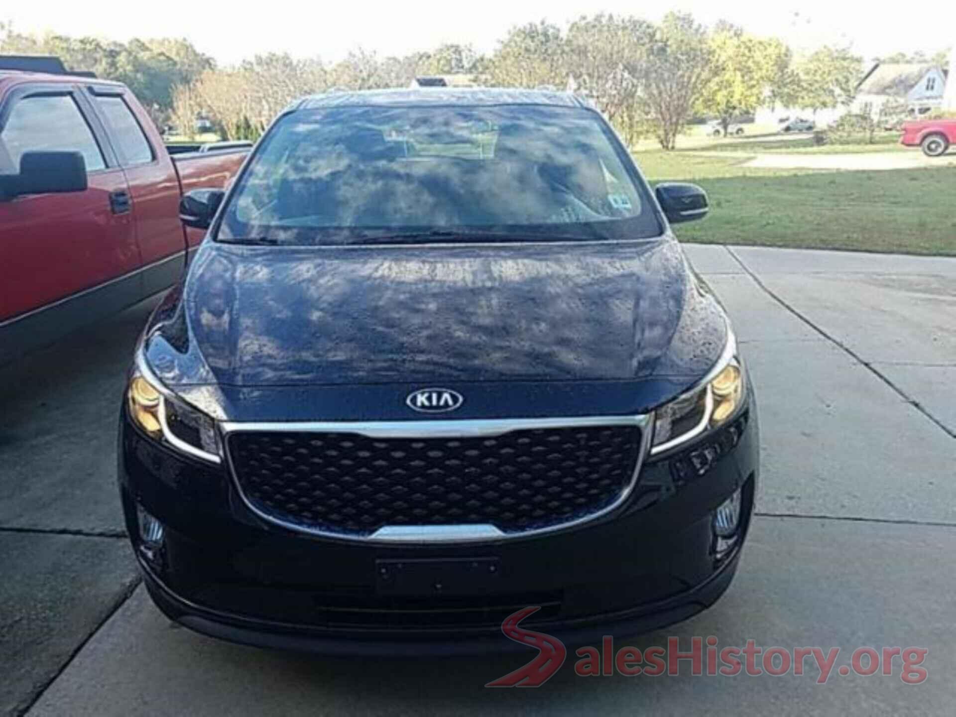 KNDMC5C16H6336609 2017 KIA SEDONA