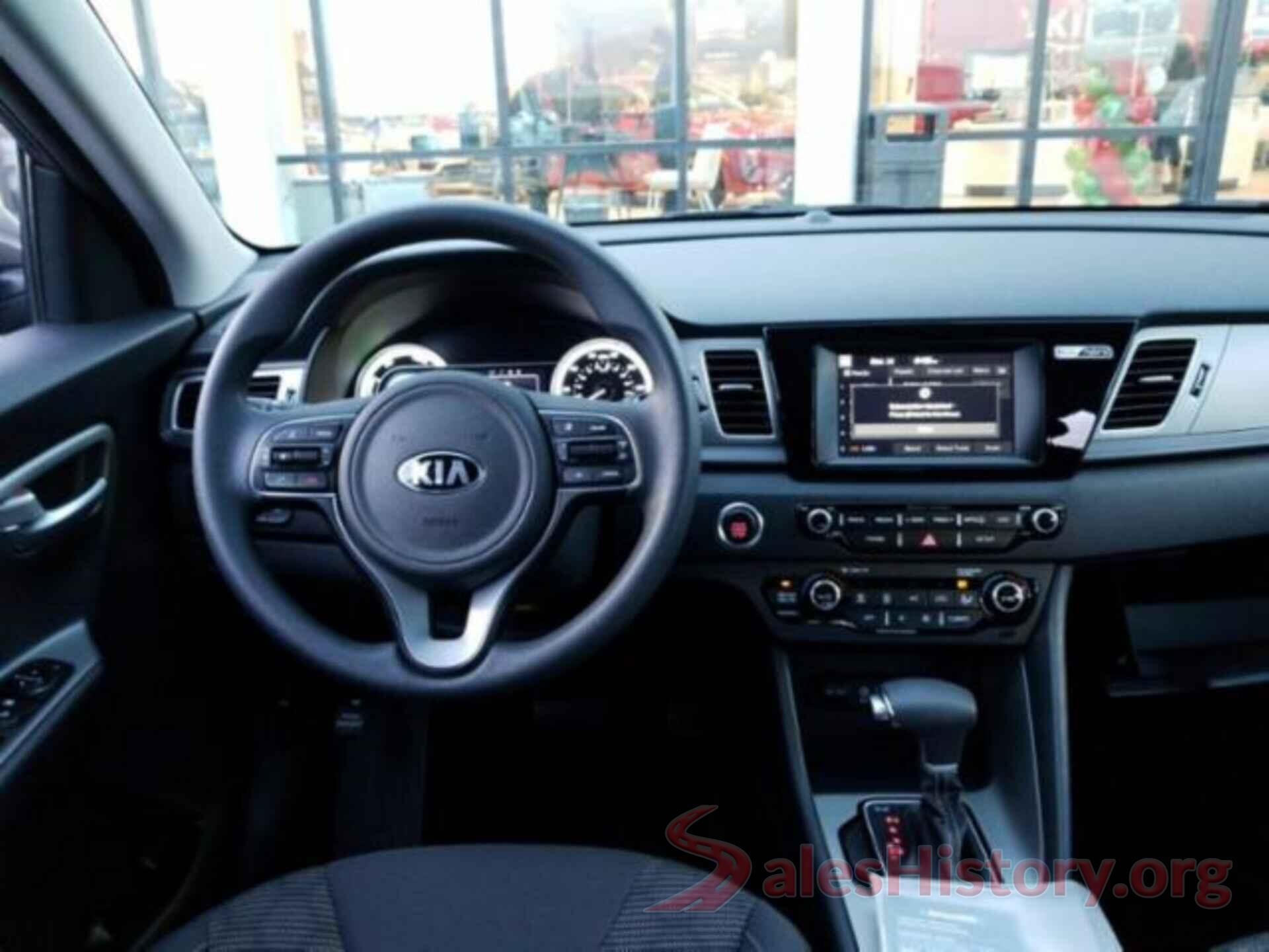 KNDCB3LC2J5127920 2018 KIA NIRO