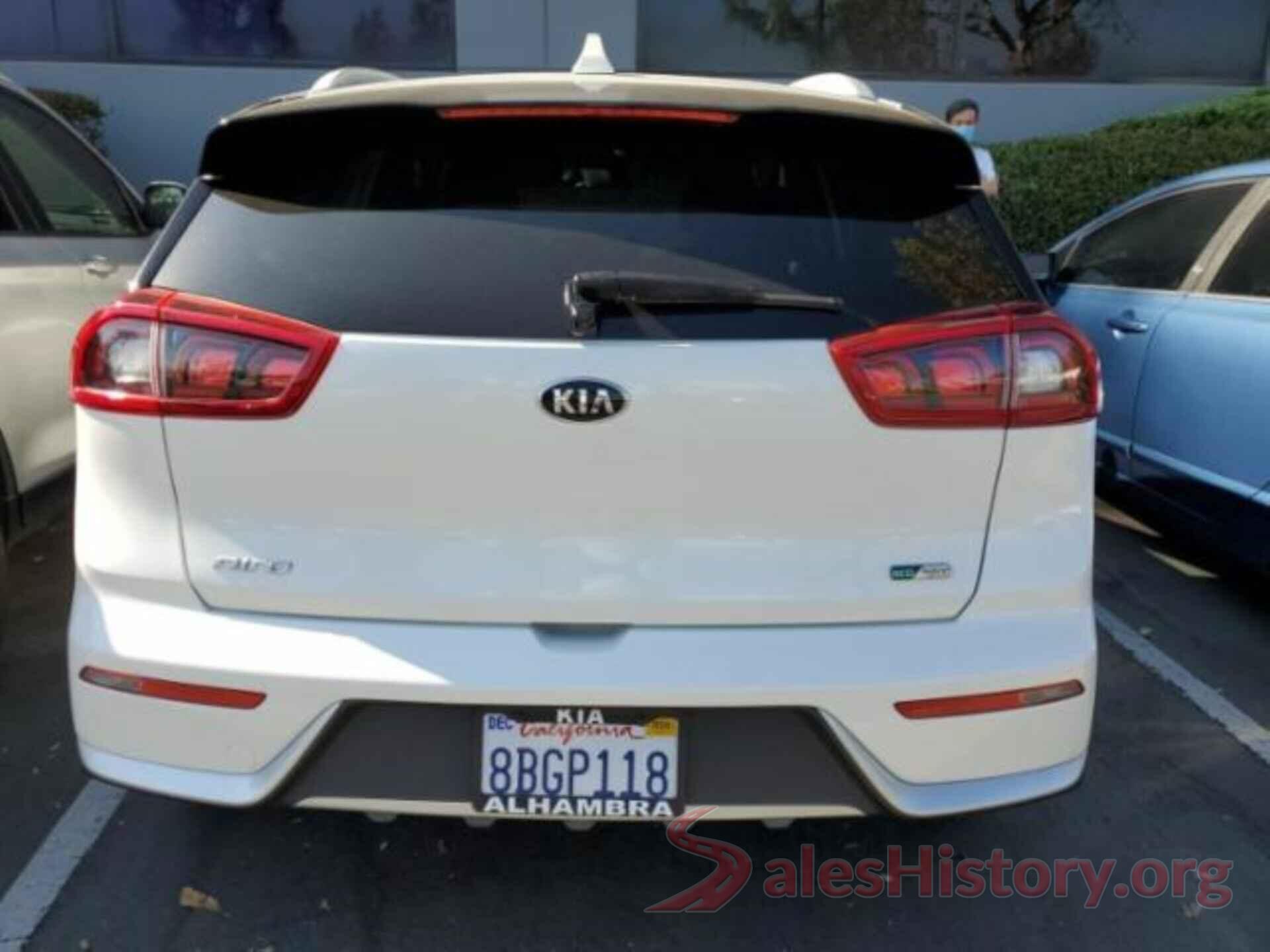 KNDCB3LC5J5140337 2018 KIA NIRO