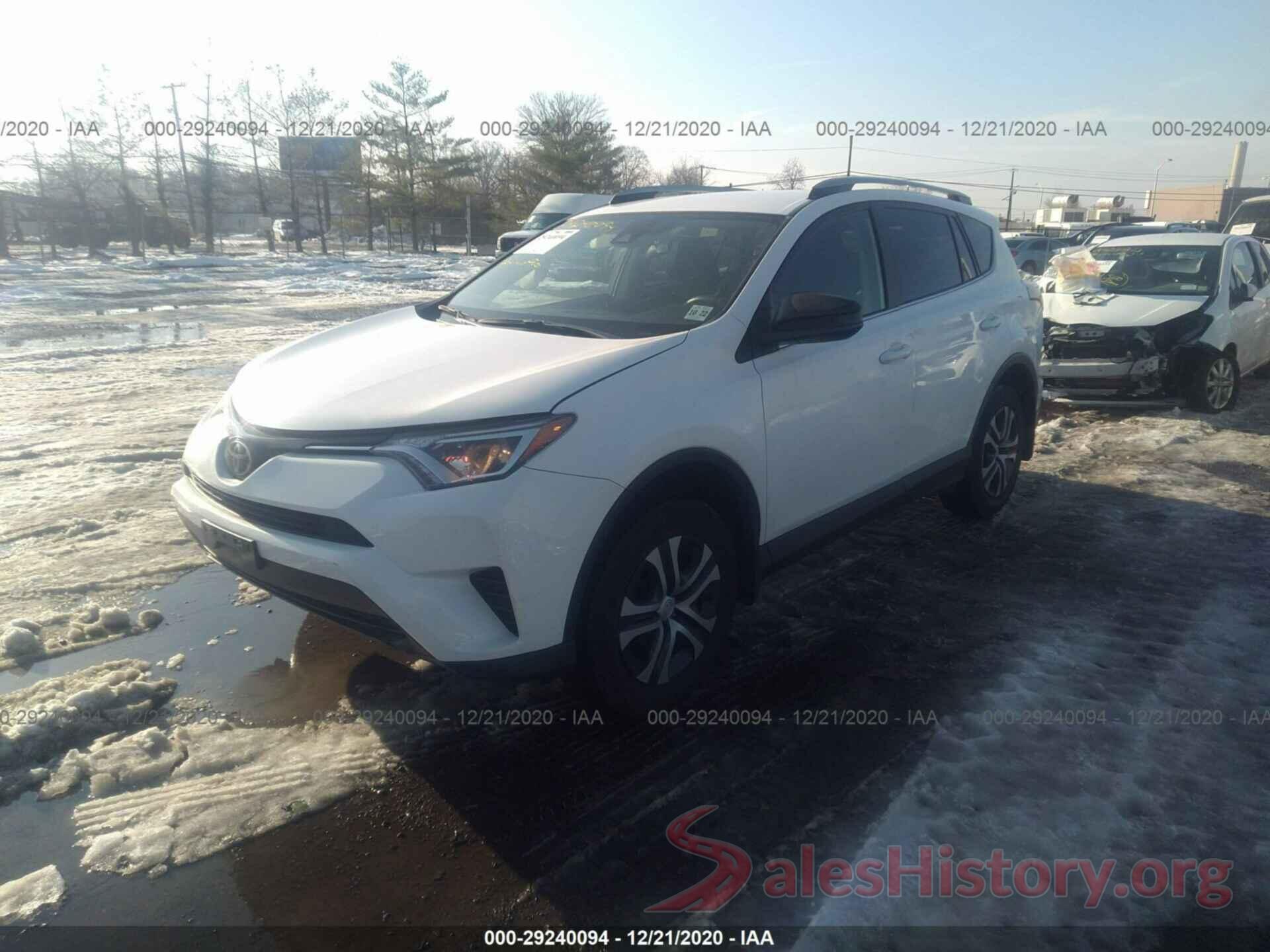 JTMBFREV5JJ175811 2018 TOYOTA RAV4