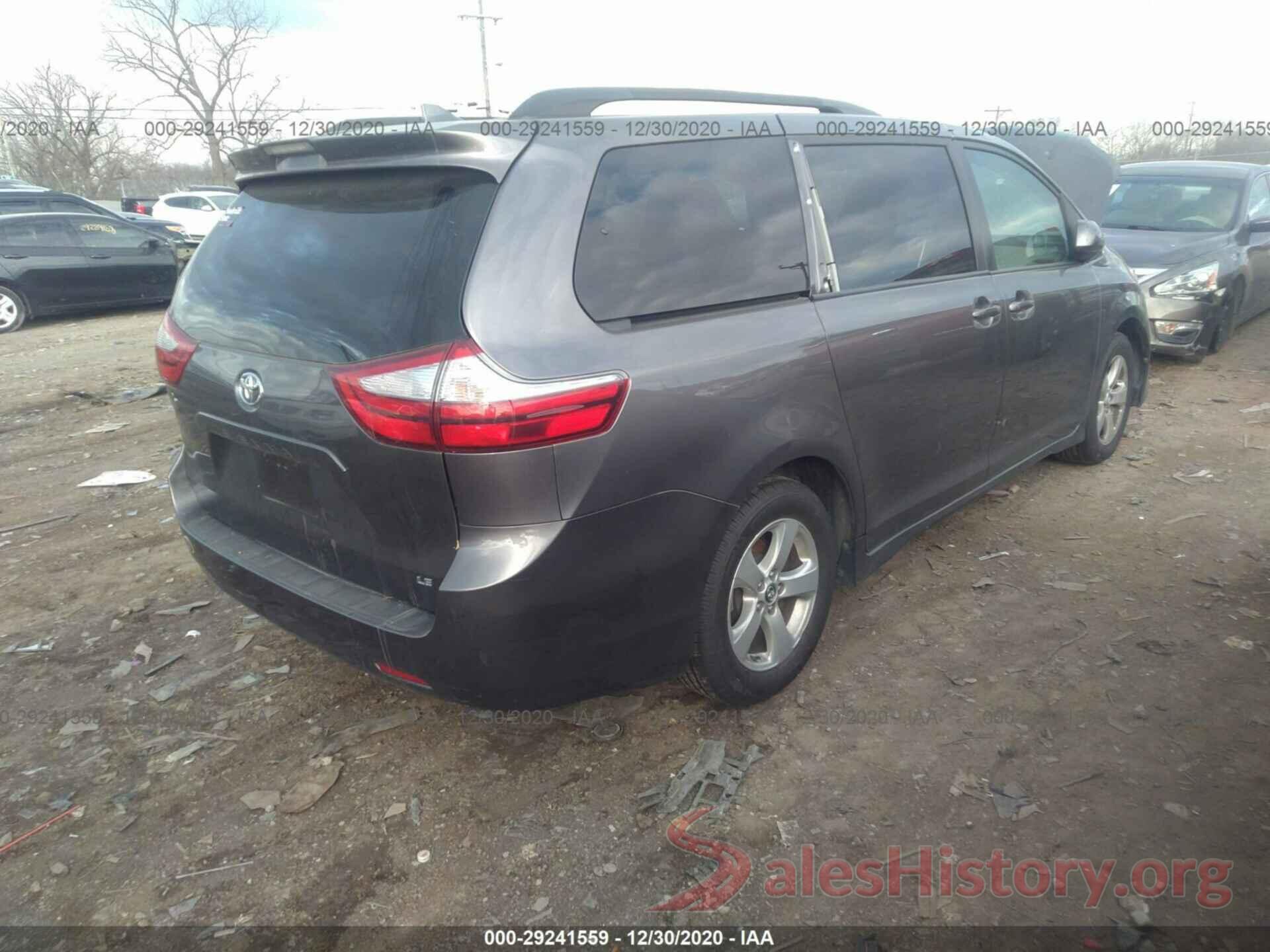 5TDKZ3DC9JS946472 2018 TOYOTA SIENNA