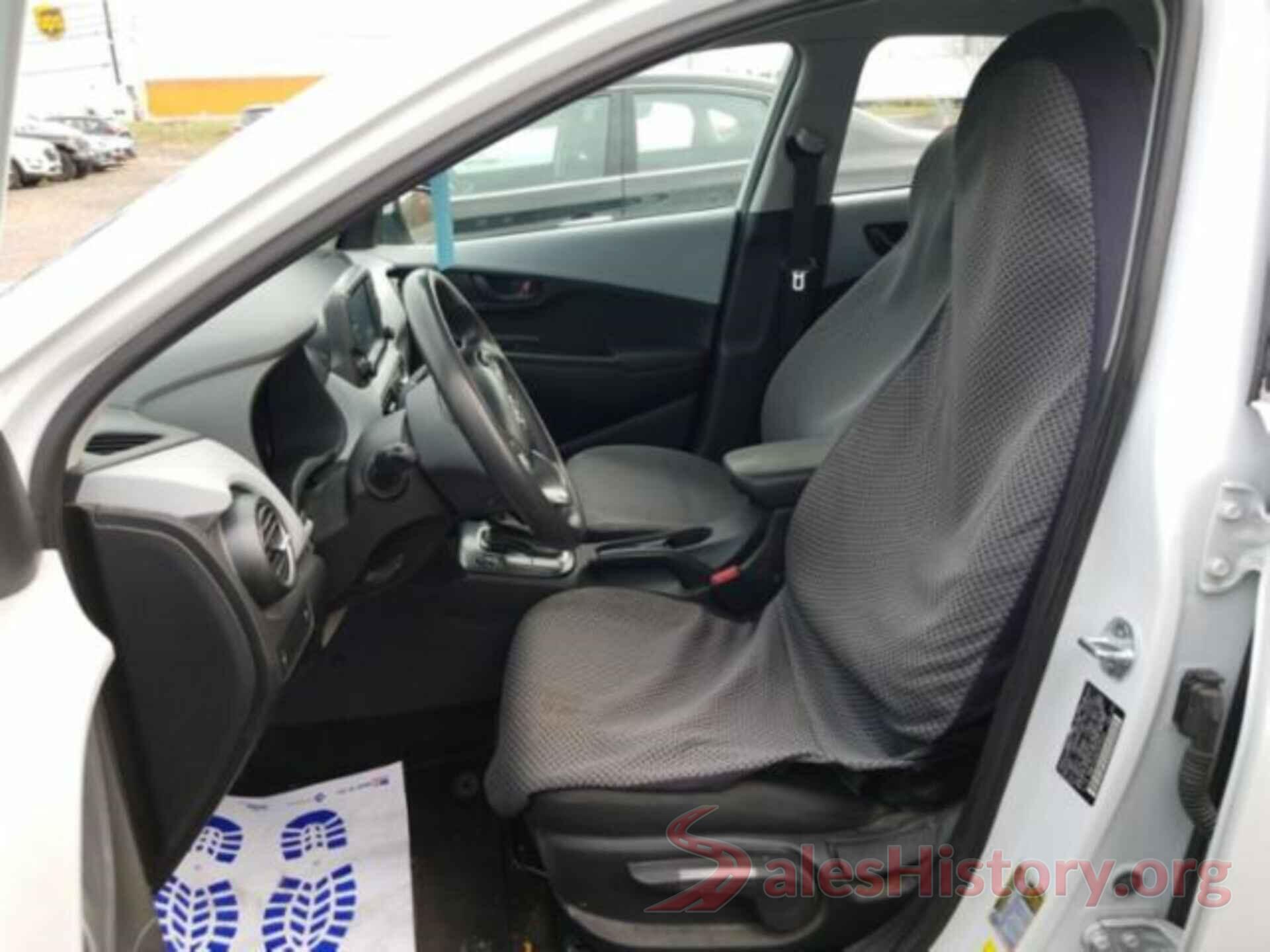 KM8K1CAA6JU070221 2018 HYUNDAI KONA