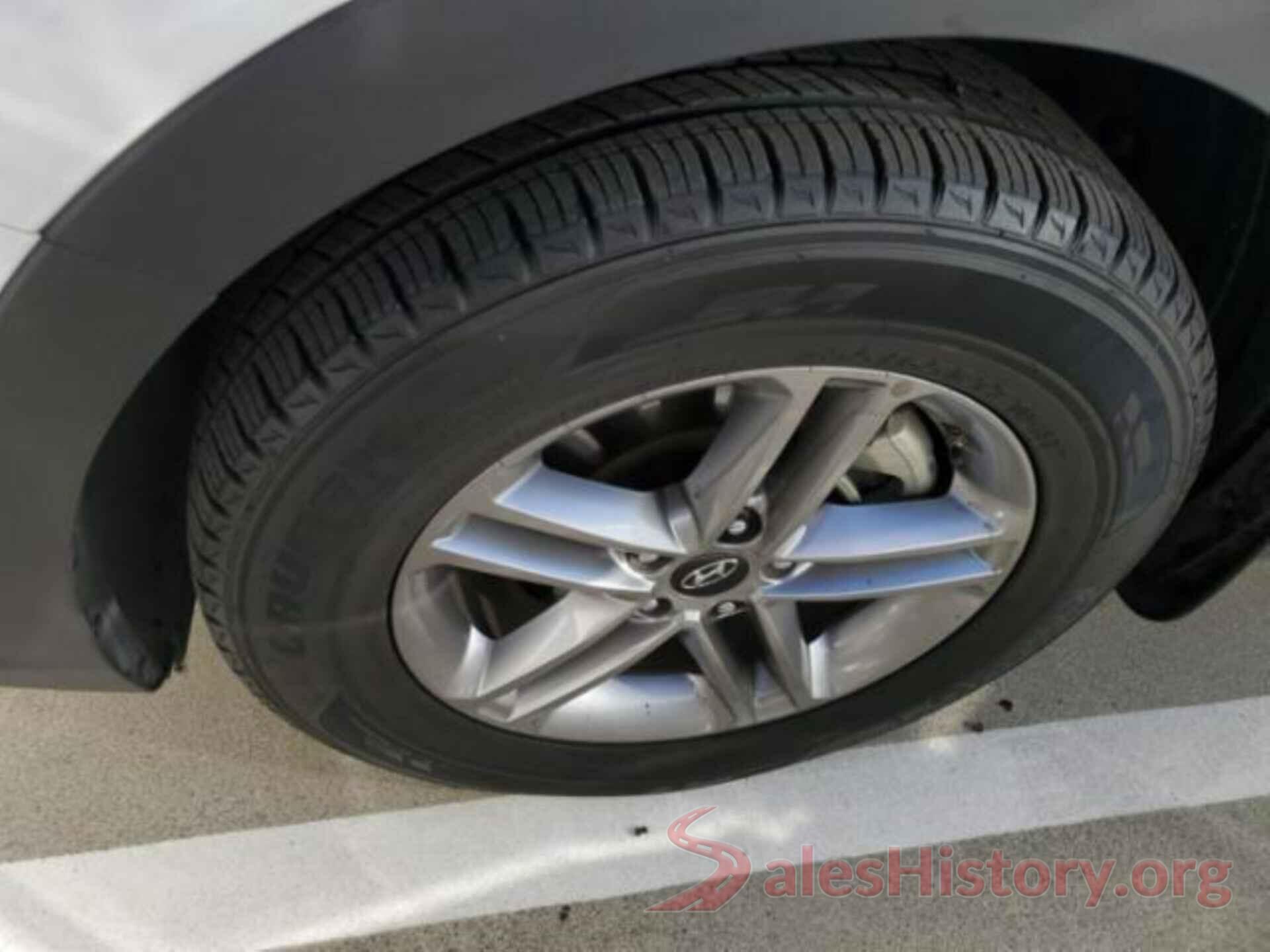 5NMZU3LB9JH075114 2018 HYUNDAI SANTA FE SPORT