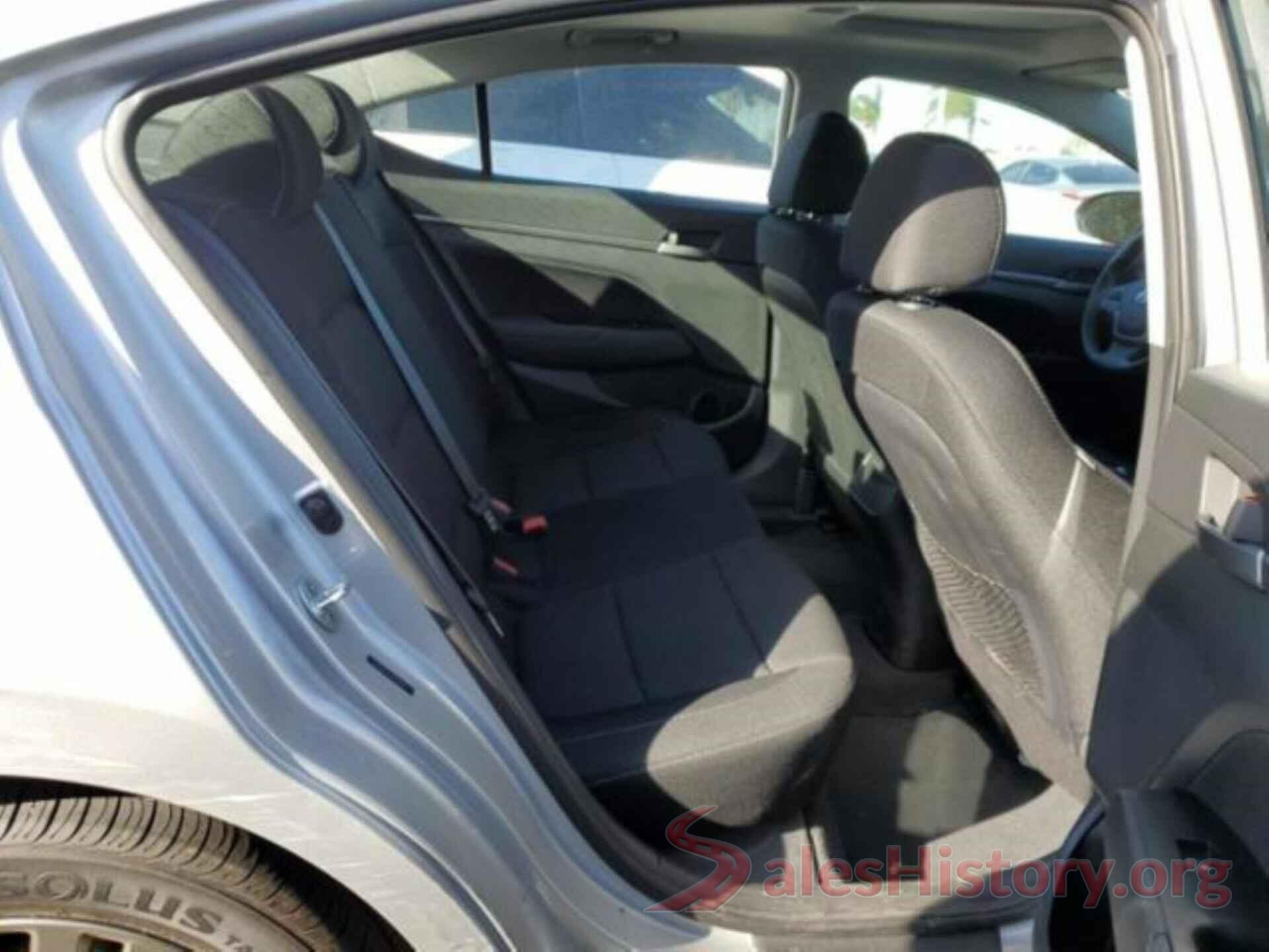 5NPD84LF3JH252251 2018 HYUNDAI ELANTRA