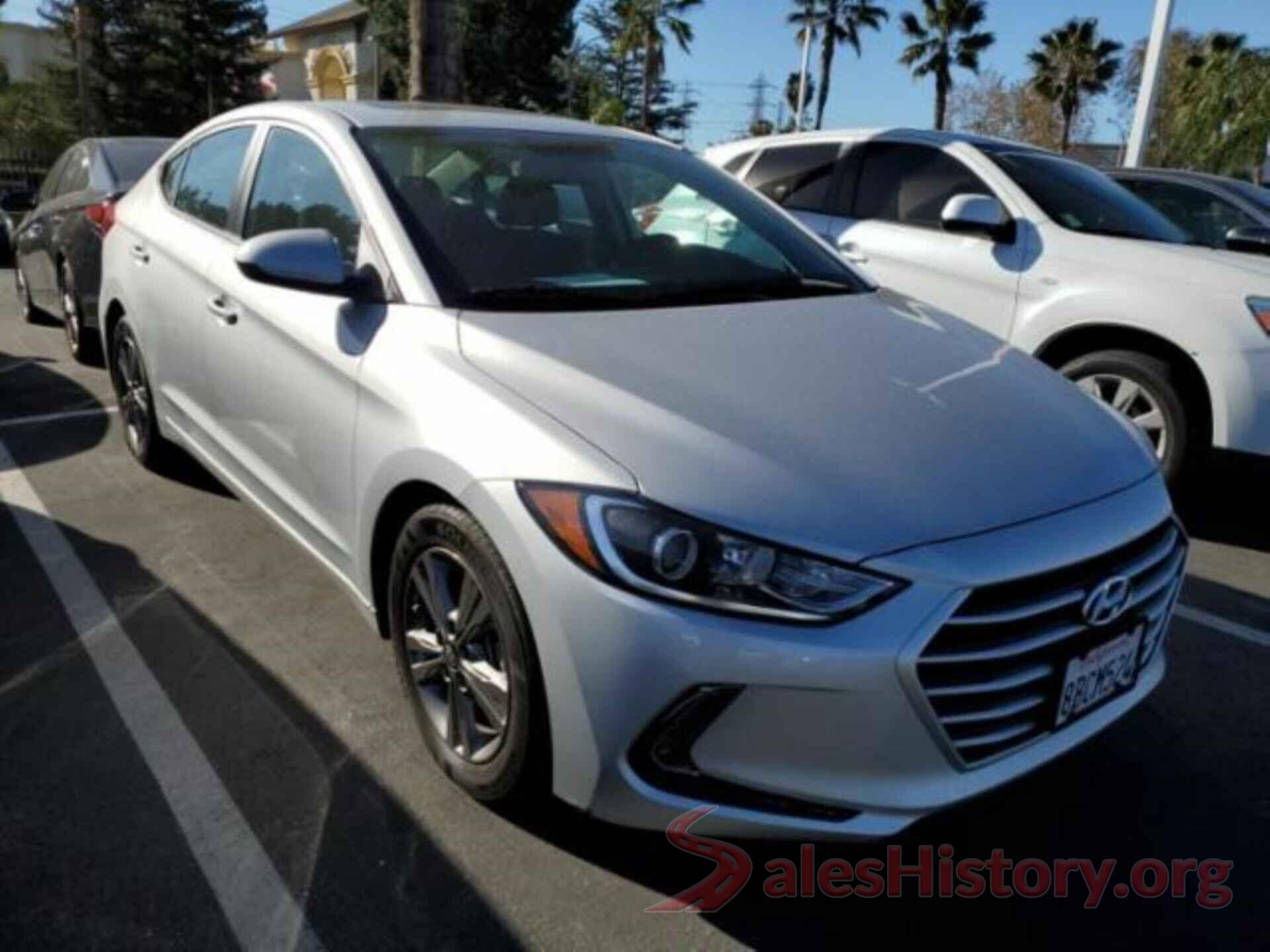 5NPD84LF3JH252251 2018 HYUNDAI ELANTRA