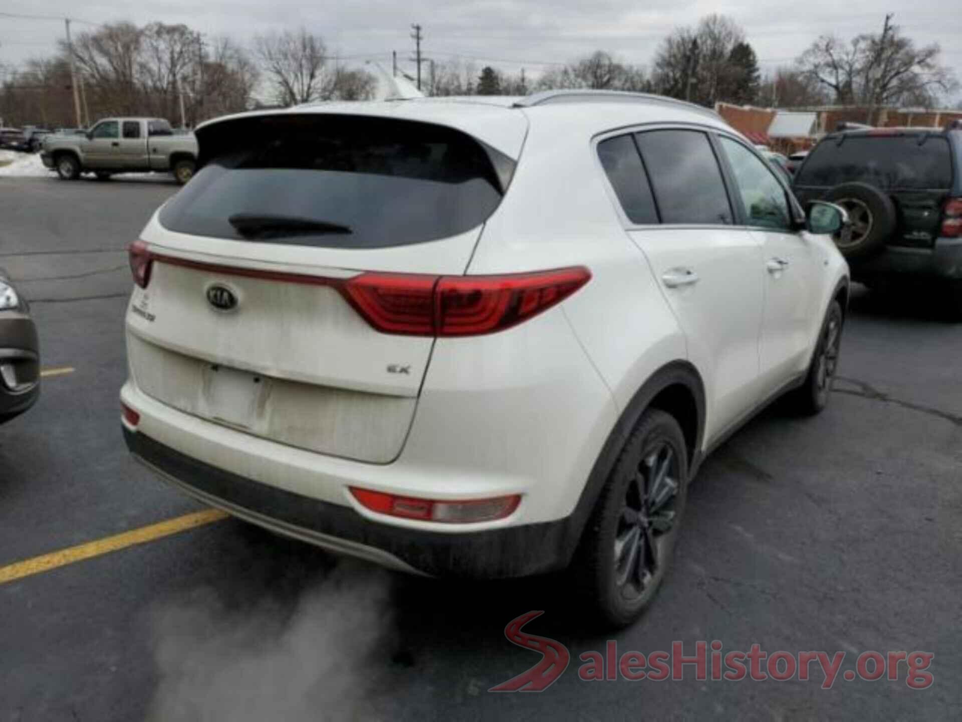 KNDPNCAC8J7472921 2018 KIA SPORTAGE