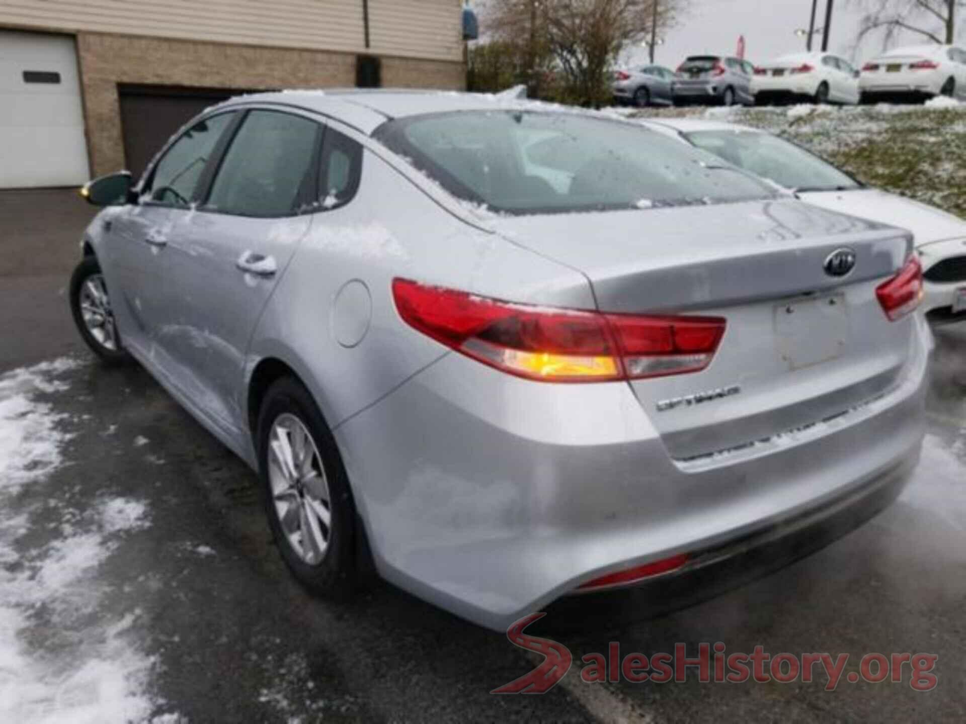 5XXGT4L35JG228286 2018 KIA OPTIMA