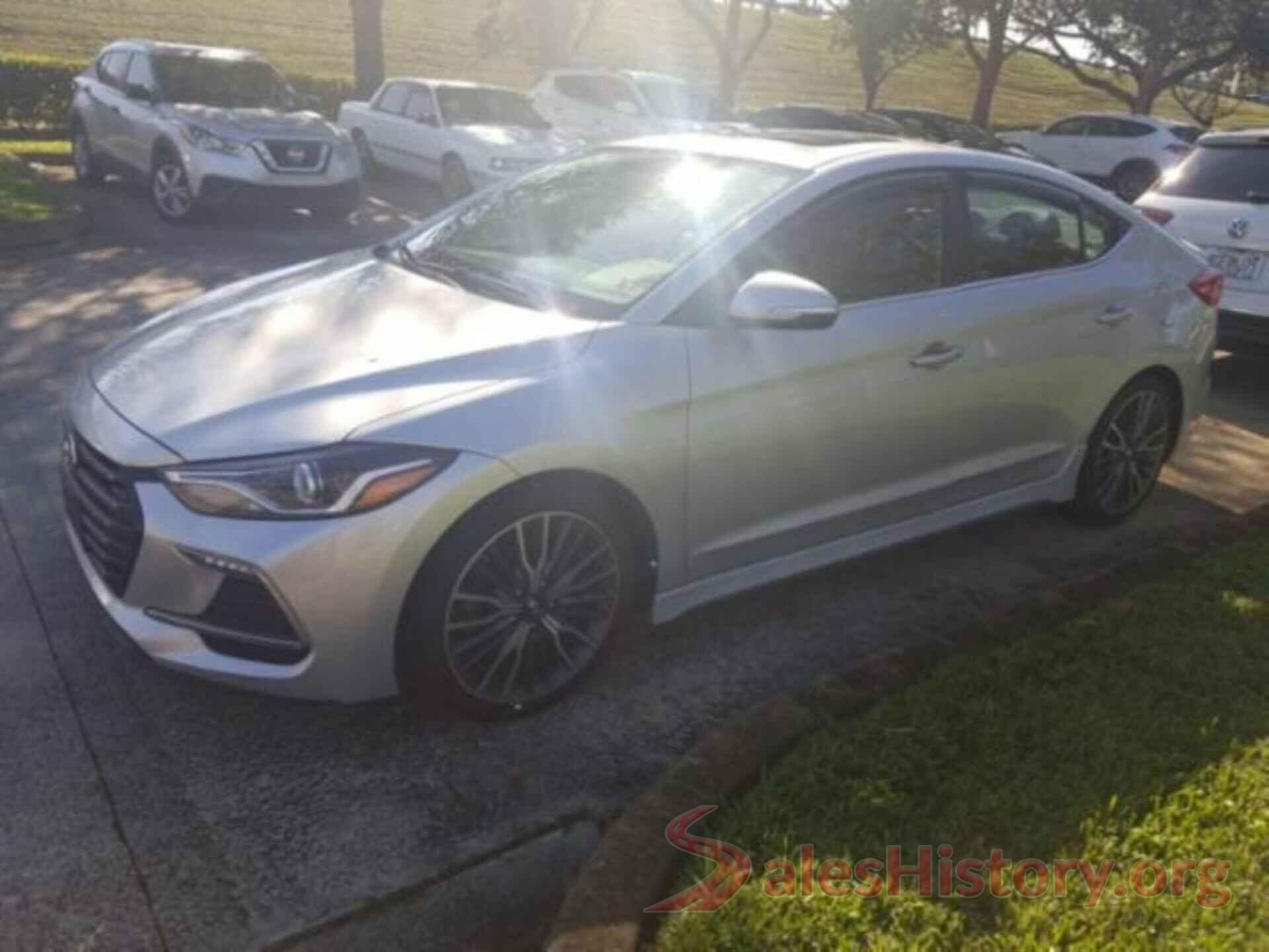 KMHD04LB4JU497808 2018 HYUNDAI ELANTRA