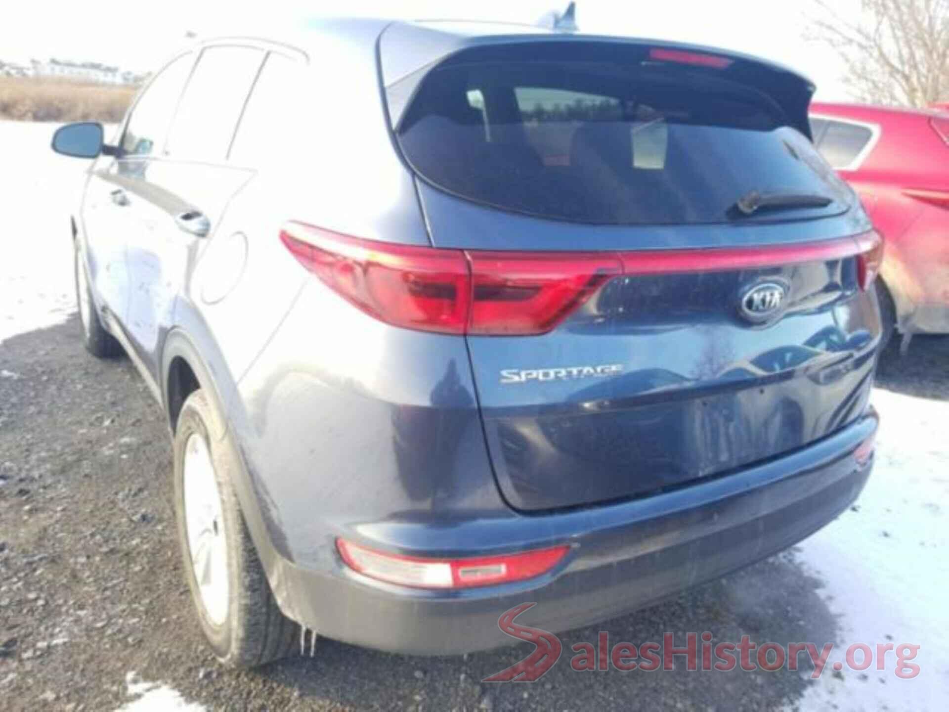 KNDPMCAC8J7390996 2018 KIA SPORTAGE