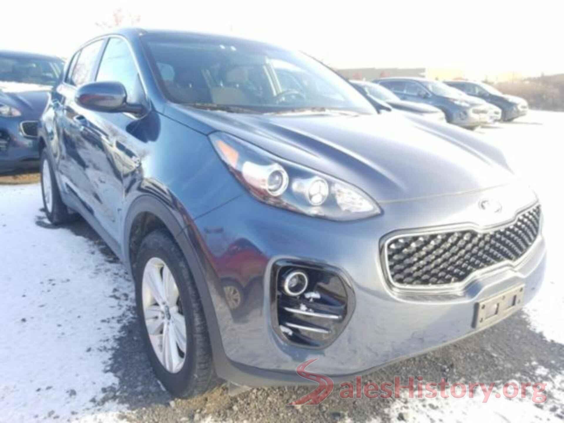 KNDPMCAC8J7390996 2018 KIA SPORTAGE