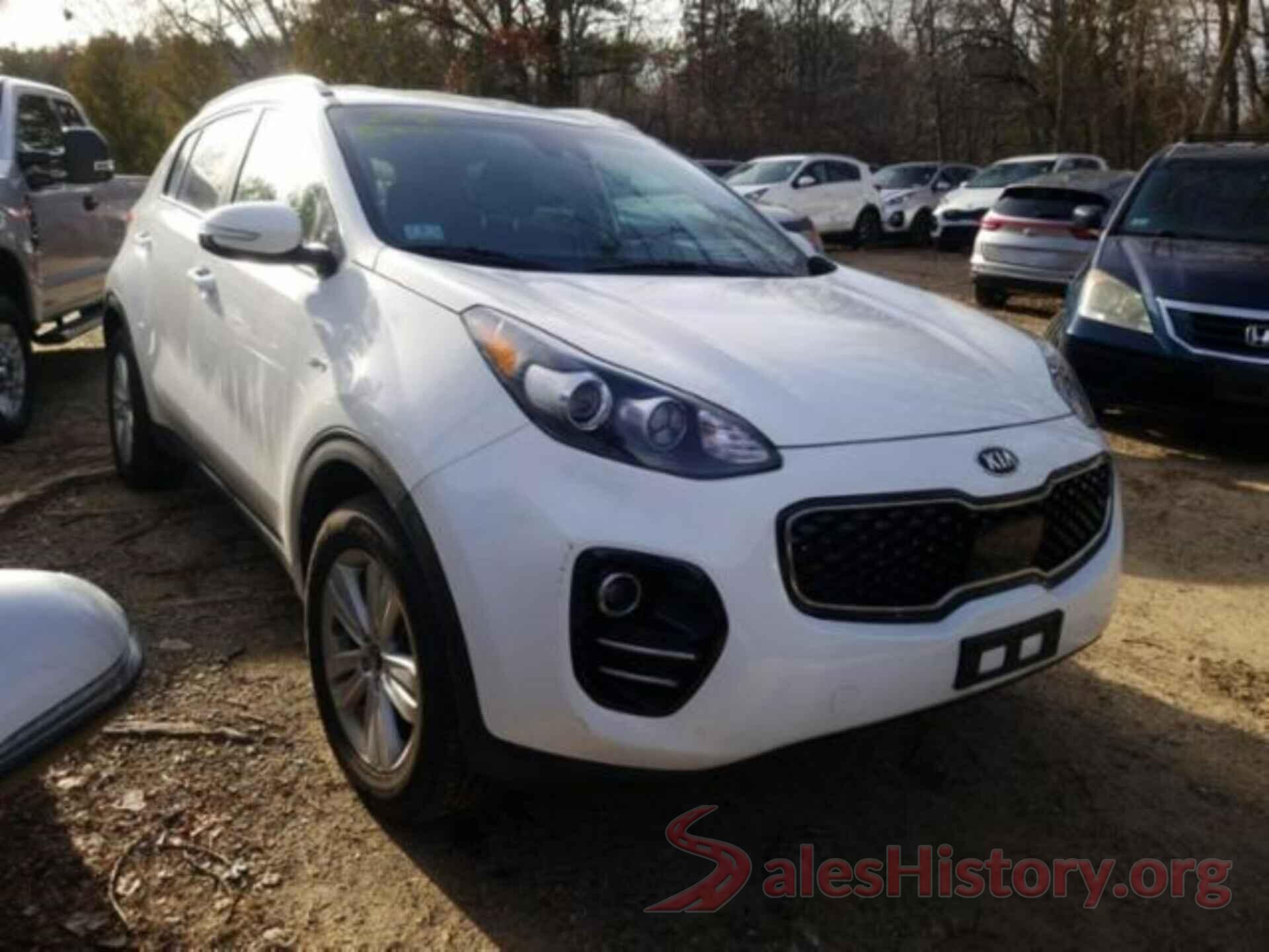 KNDPMCAC9J7402430 2018 KIA SPORTAGE