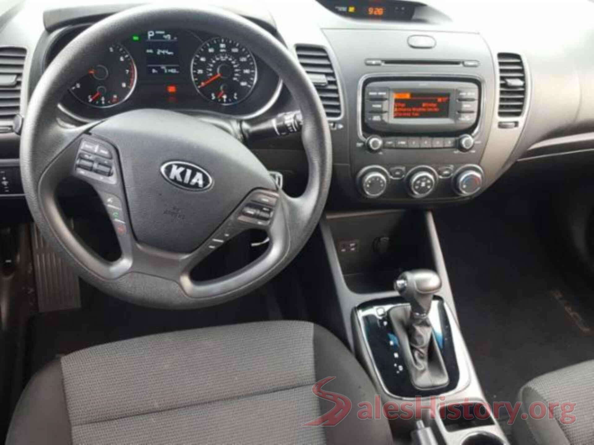 3KPFK4A74JE181667 2018 KIA FORTE