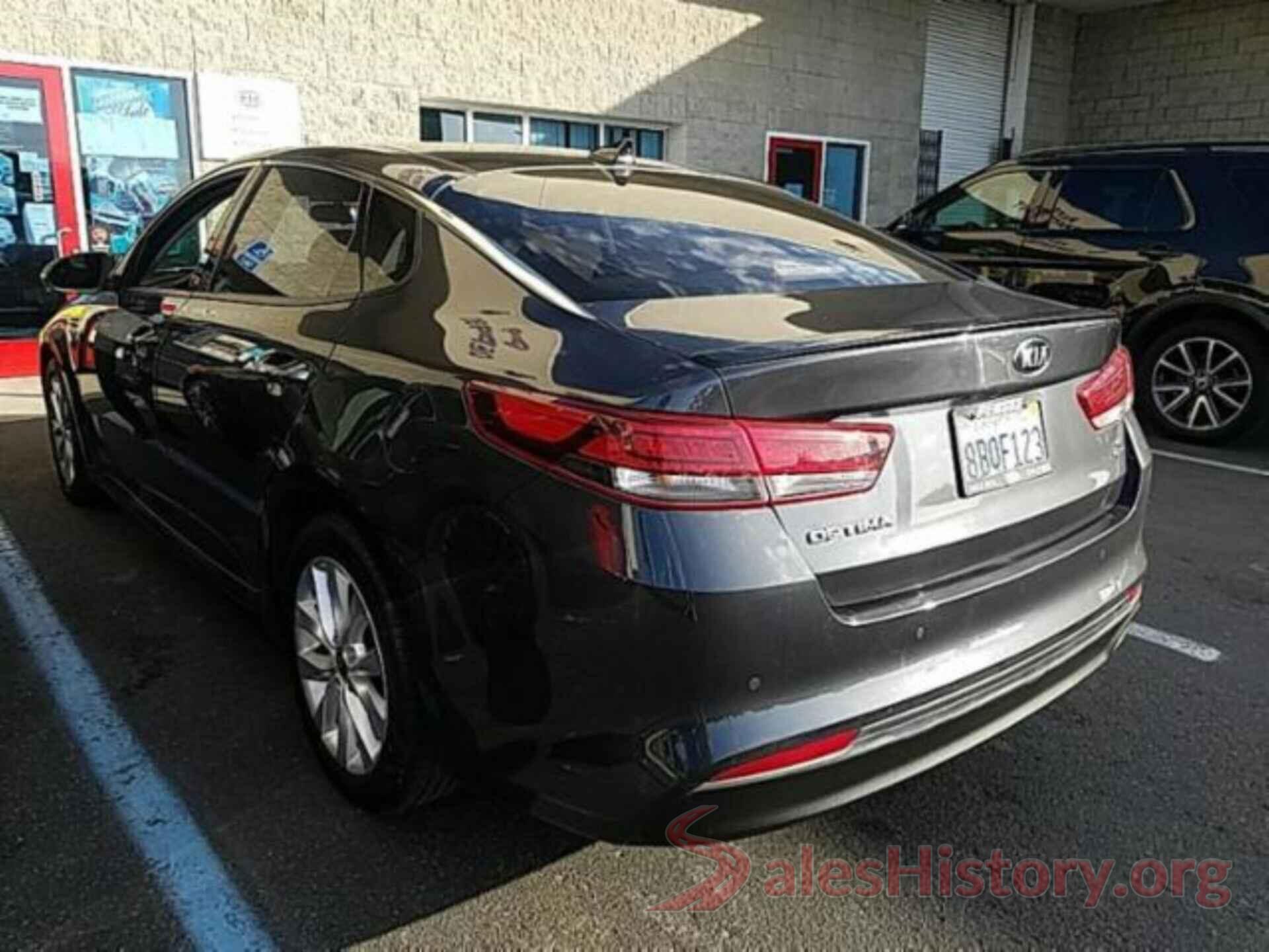 5XXGT4L36JG205521 2018 KIA OPTIMA