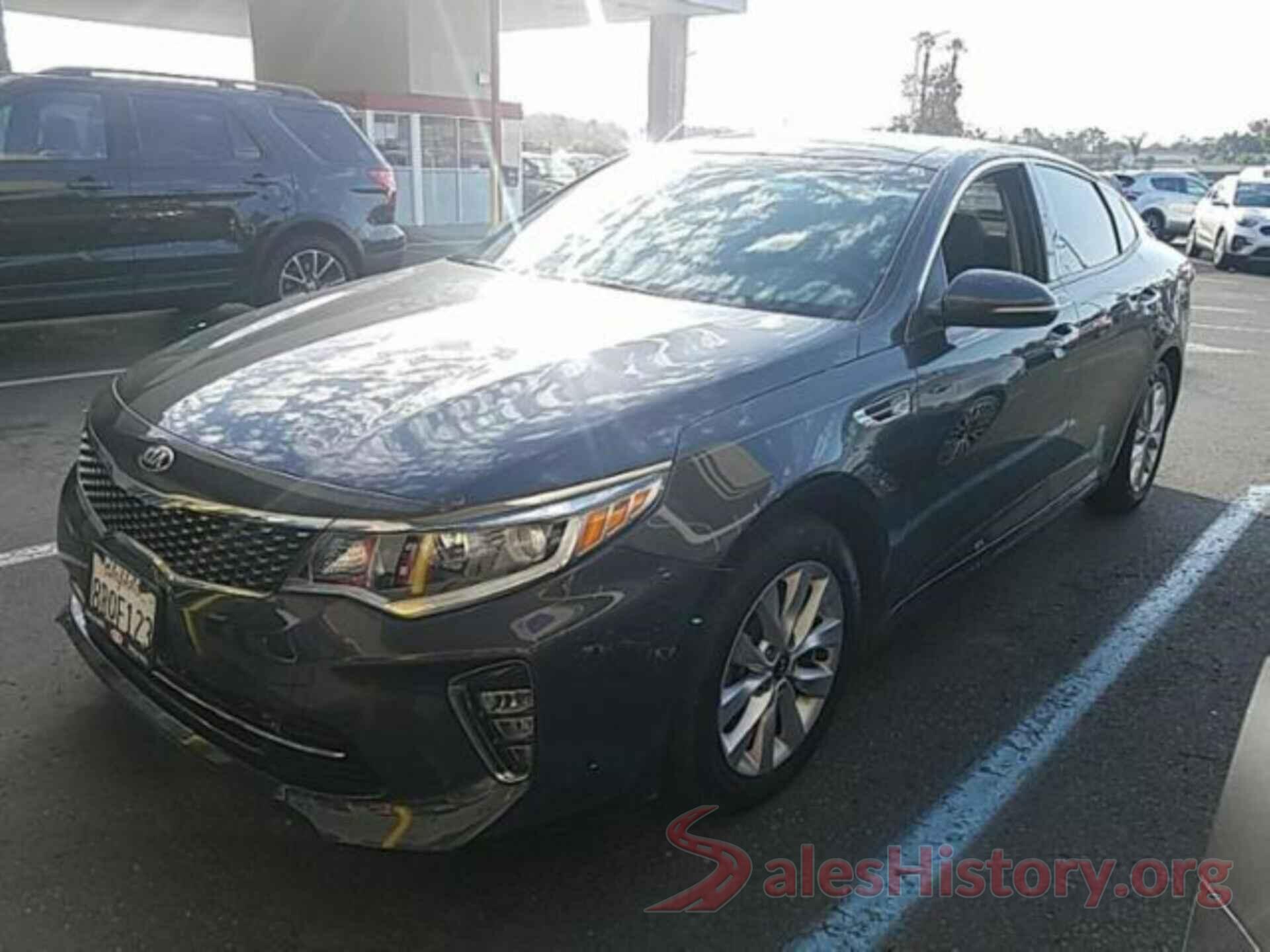 5XXGT4L36JG205521 2018 KIA OPTIMA