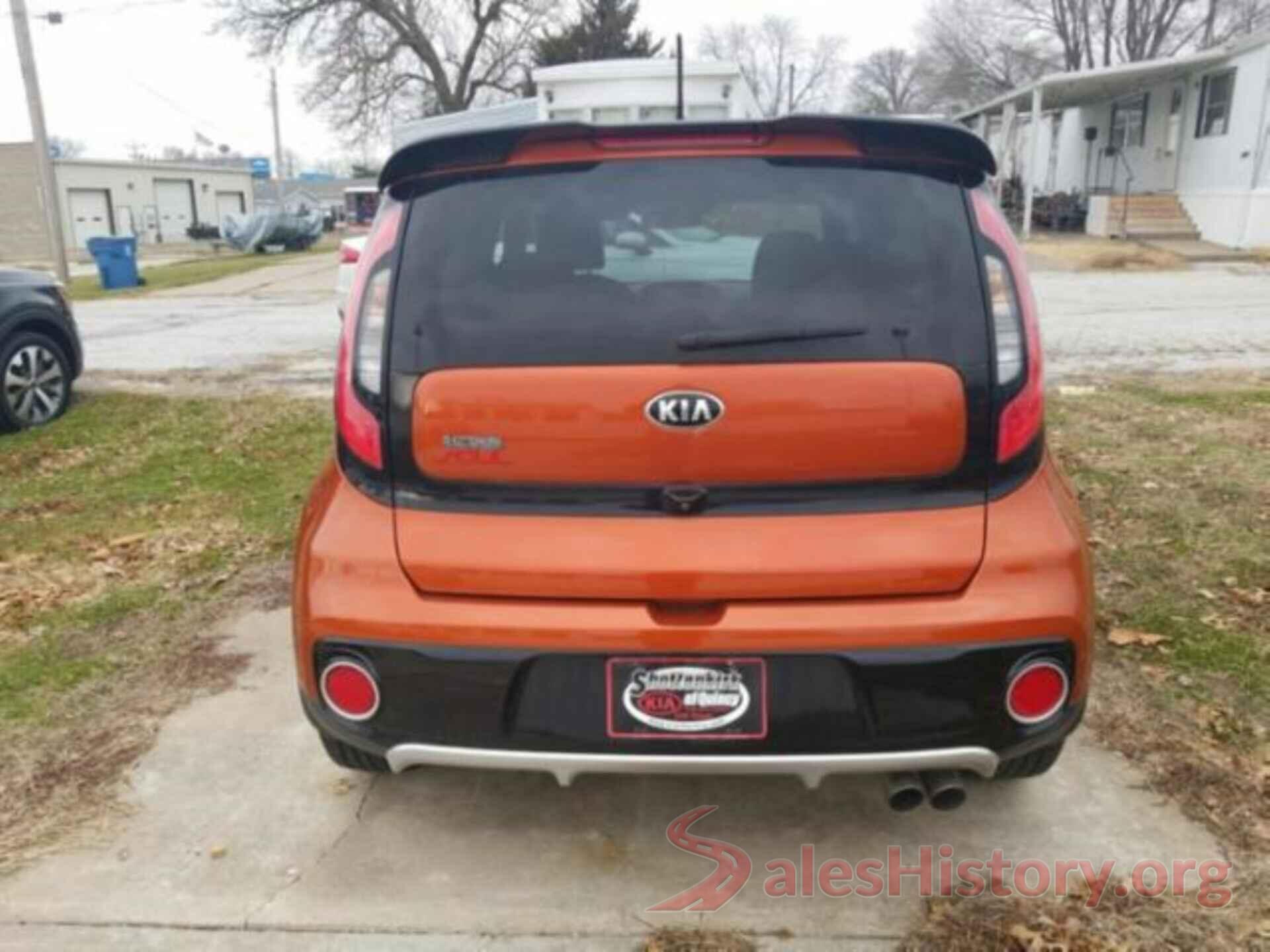 KNDJX3AA9J7577370 2018 KIA SOUL